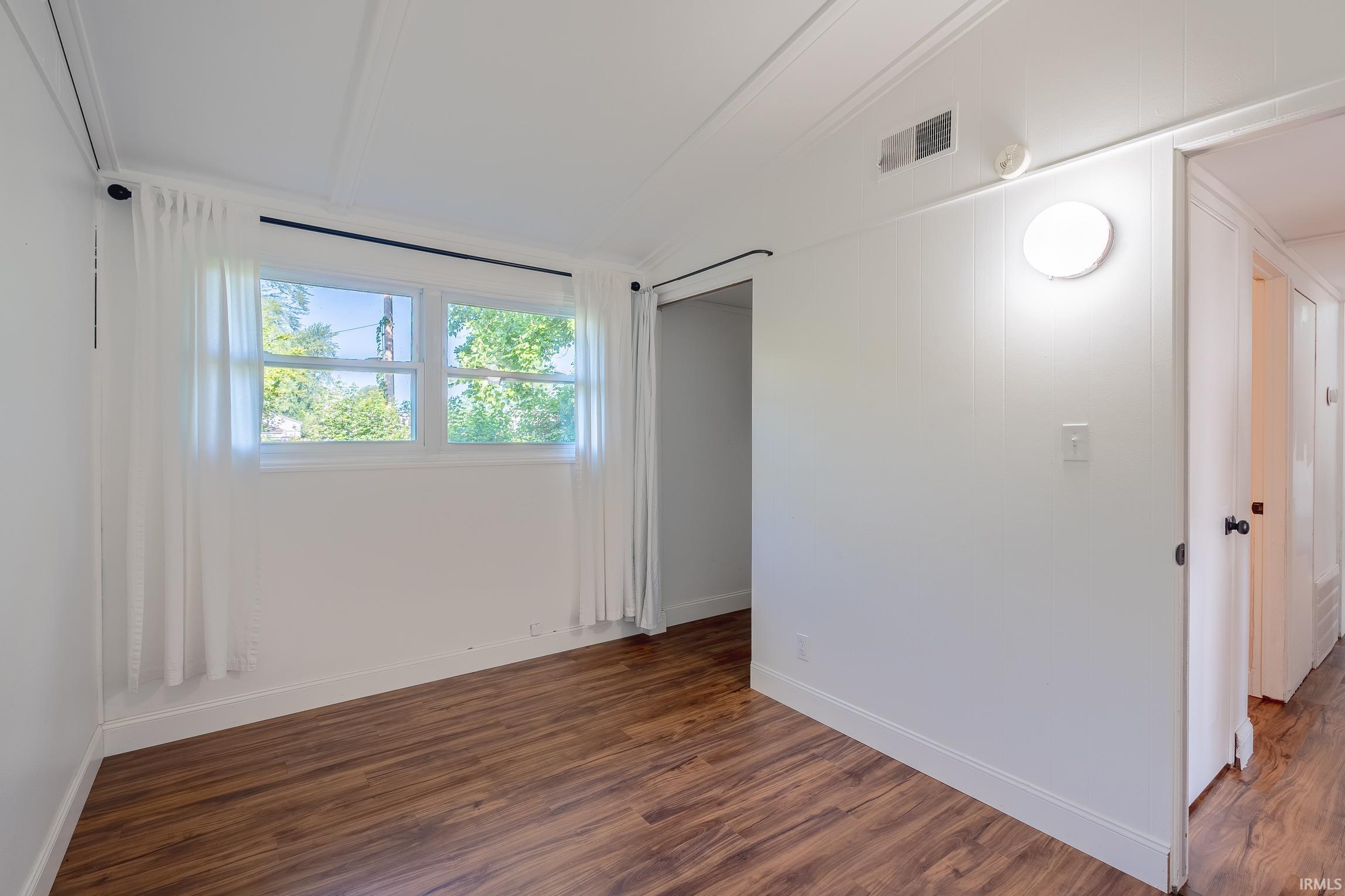 906 Court