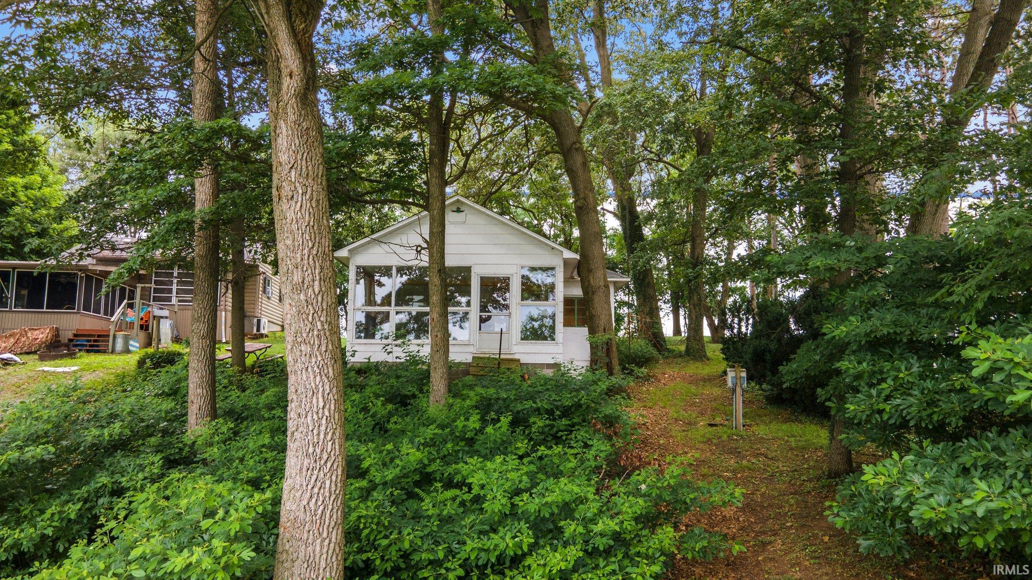 4910 Shore Park