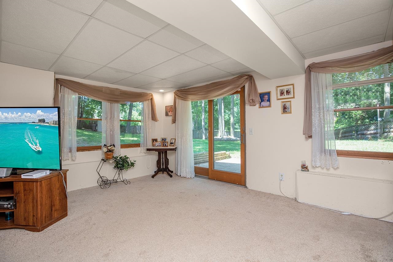 23715 River Lake