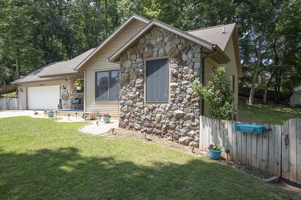 23715 River Lake
