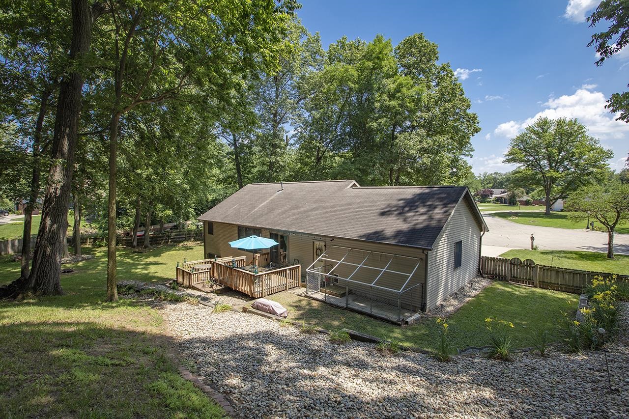 23715 River Lake