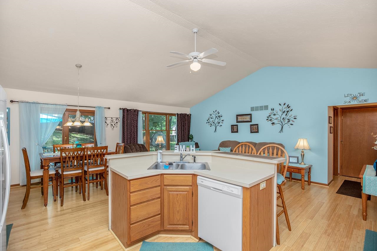 23715 River Lake