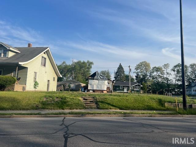 1723 Lincolnway West