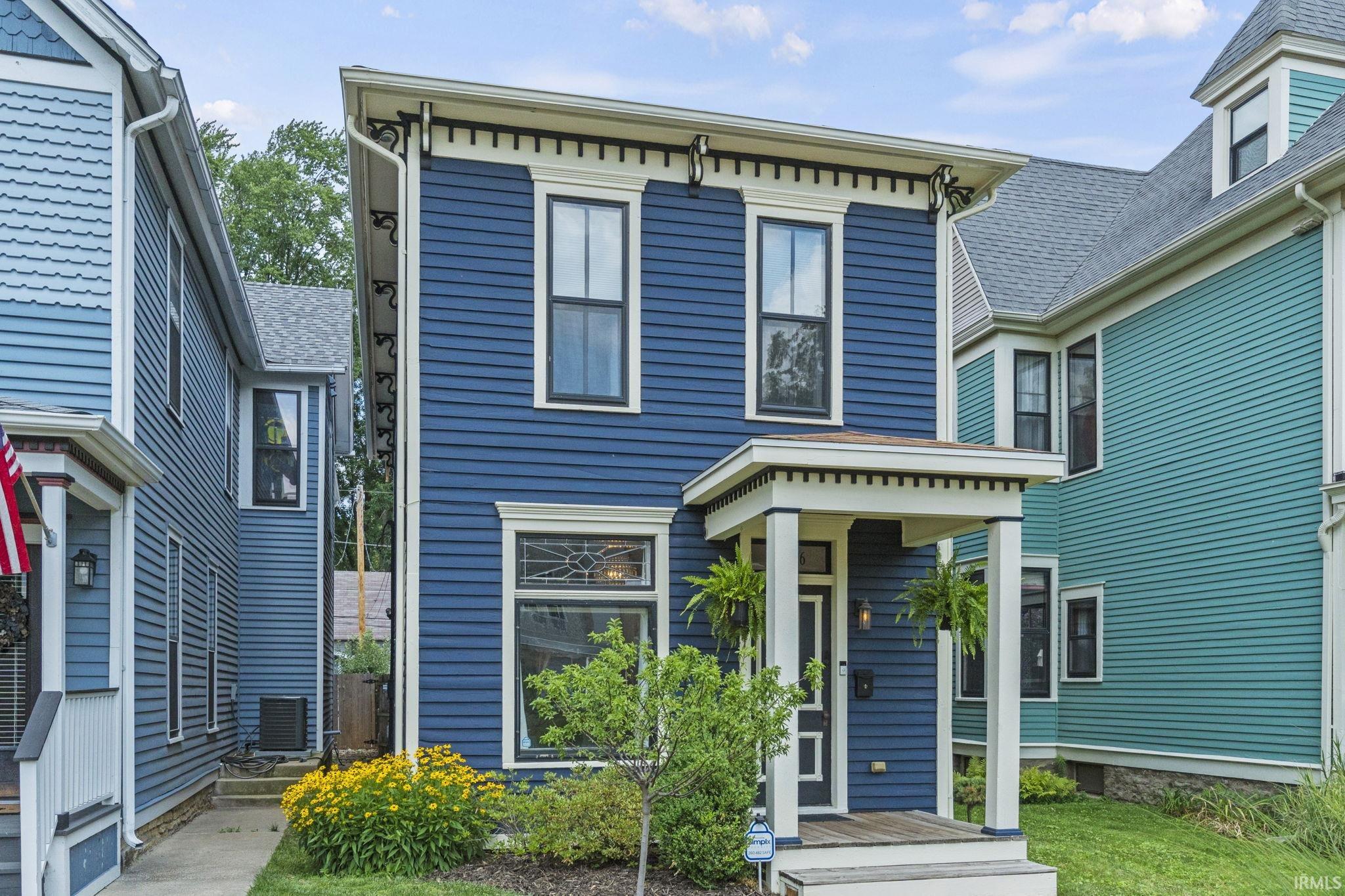 1026 Washington