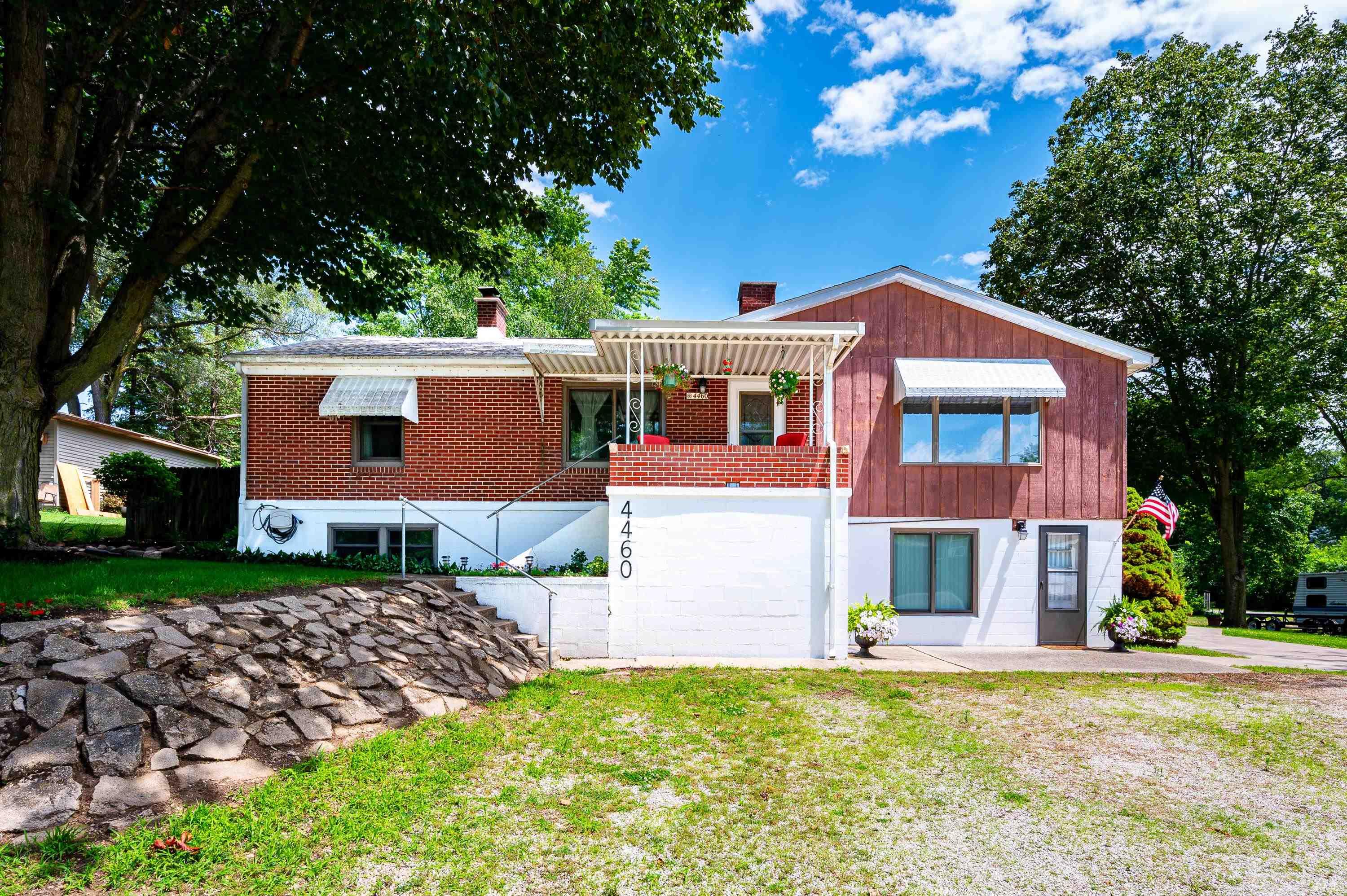 4460 Sullivan