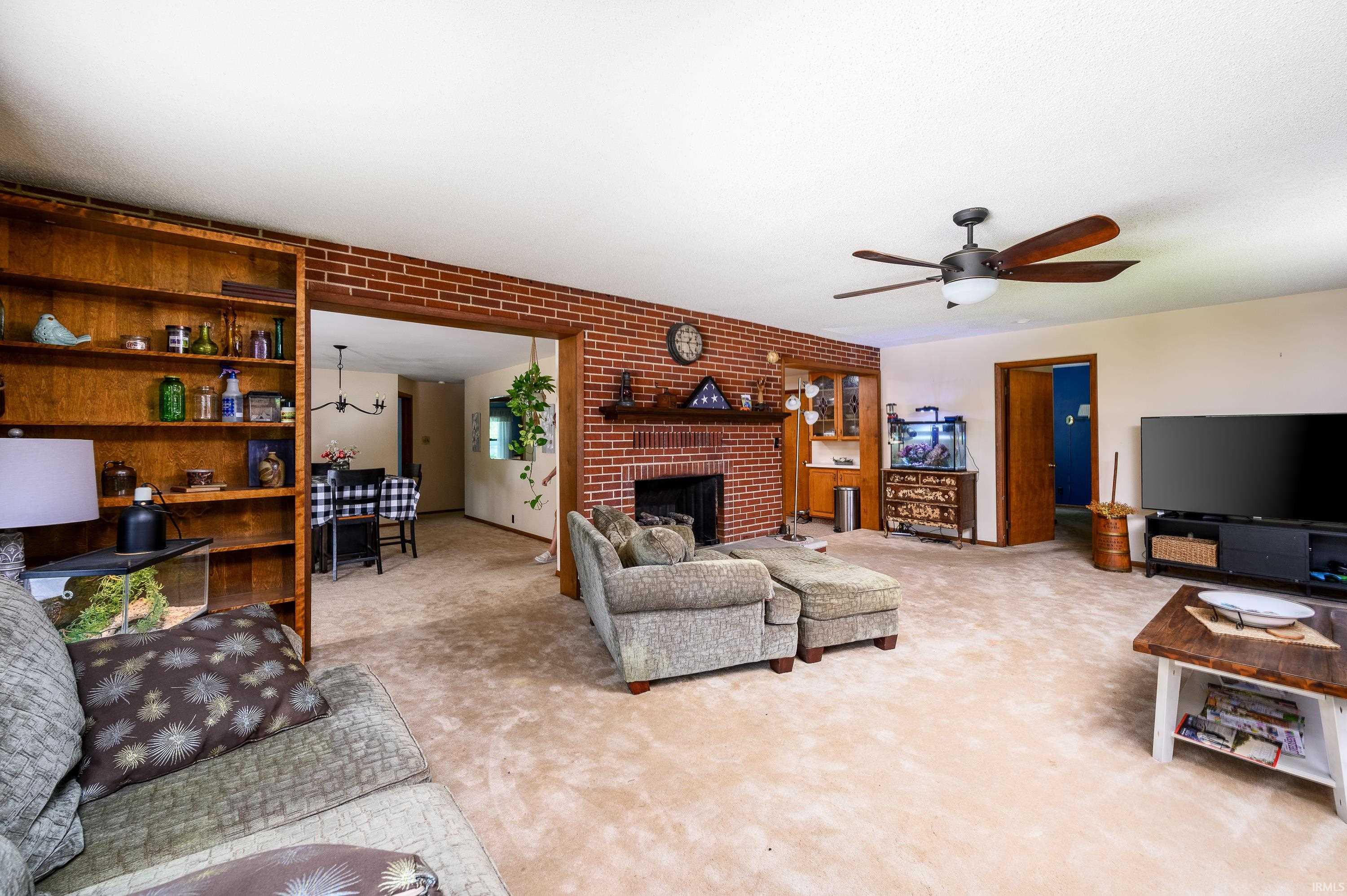 4460 Sullivan