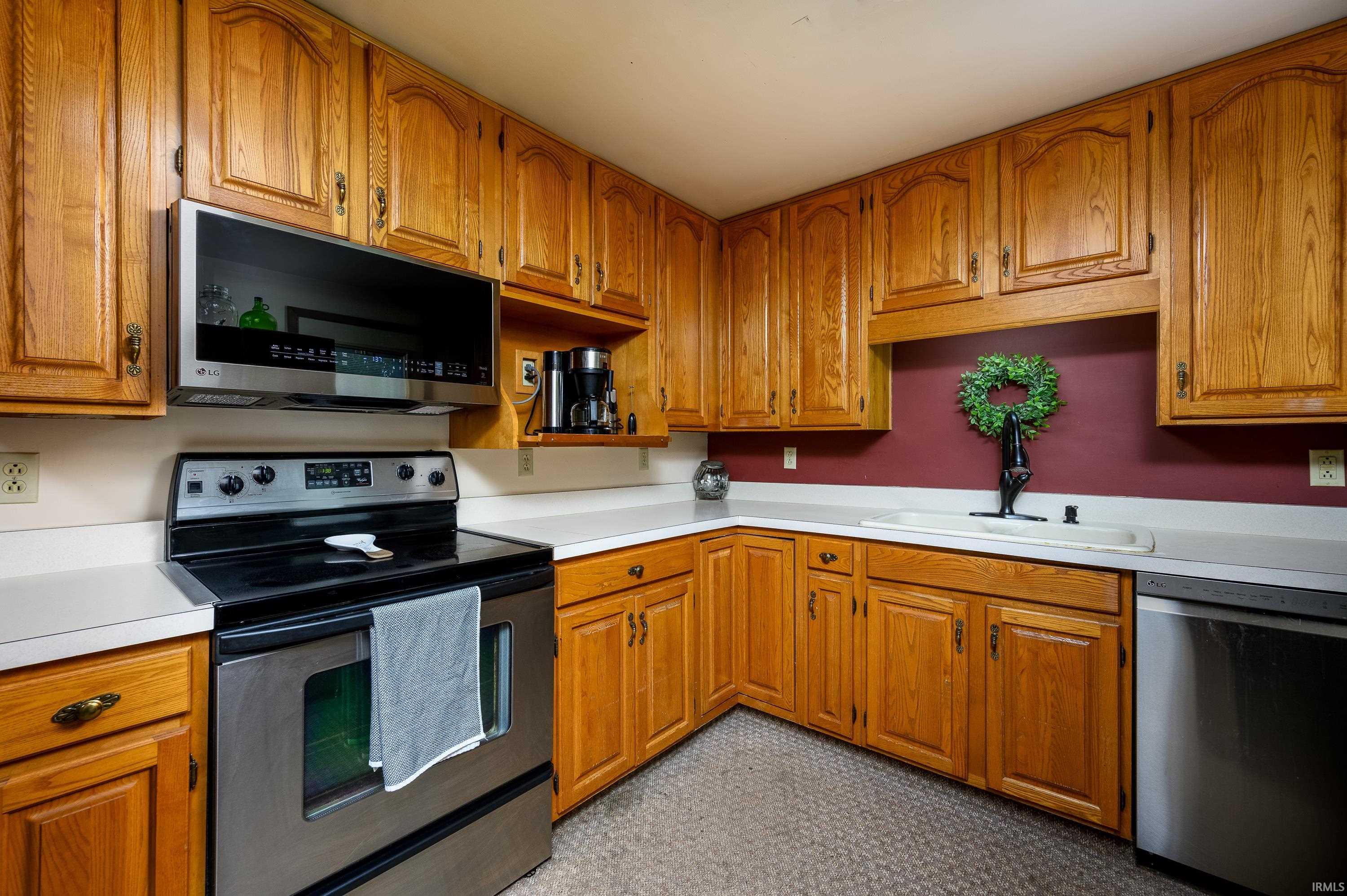 4460 Sullivan
