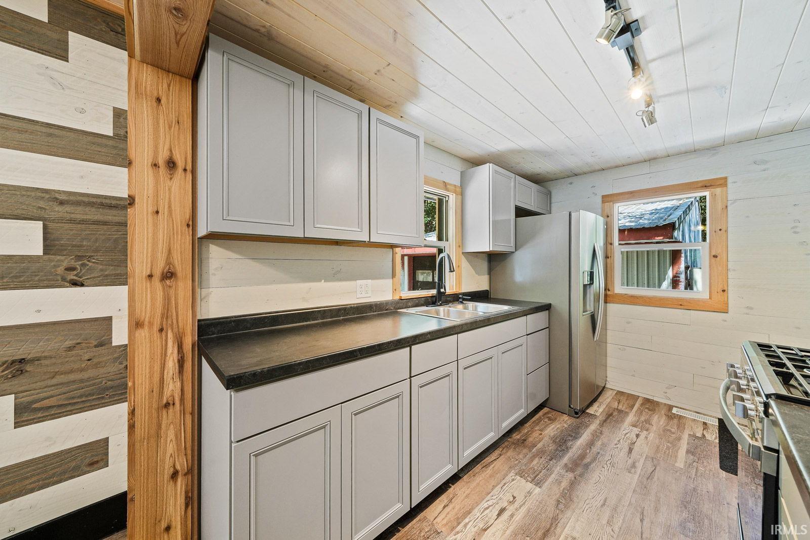 3110 Burr Oak