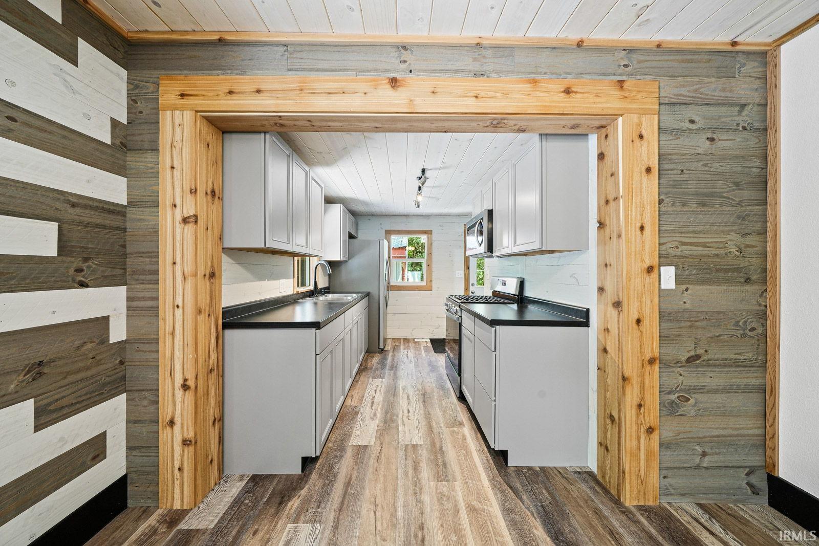 3110 Burr Oak