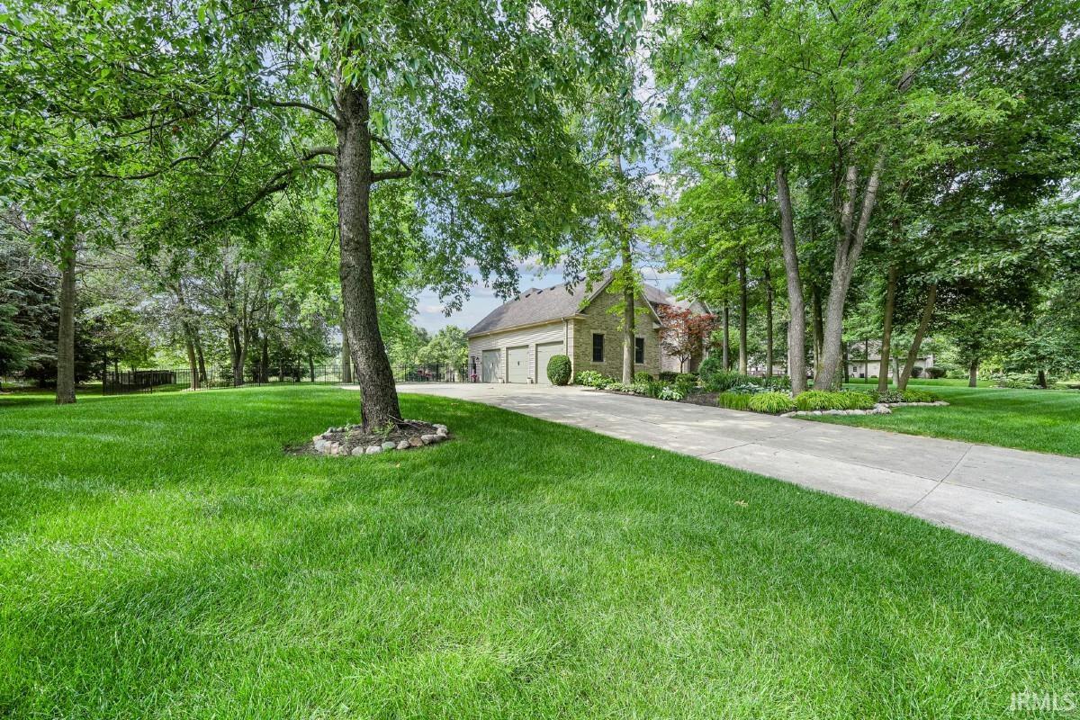 2245 Creekview
