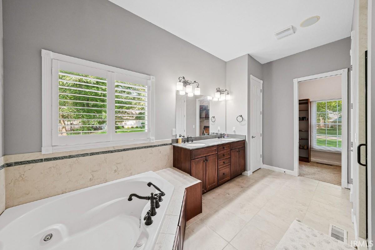 2245 Creekview