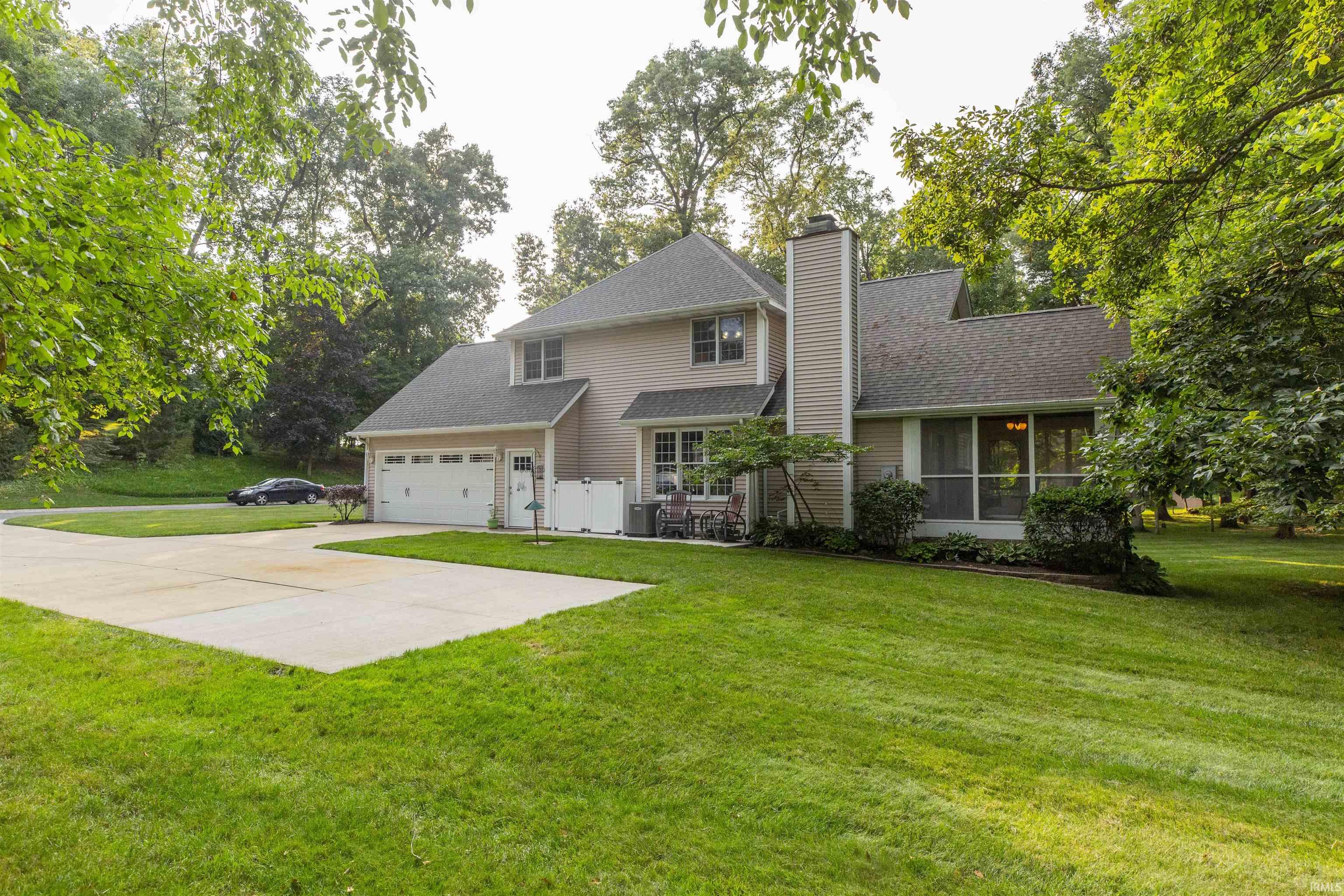 2611 Hillcrest