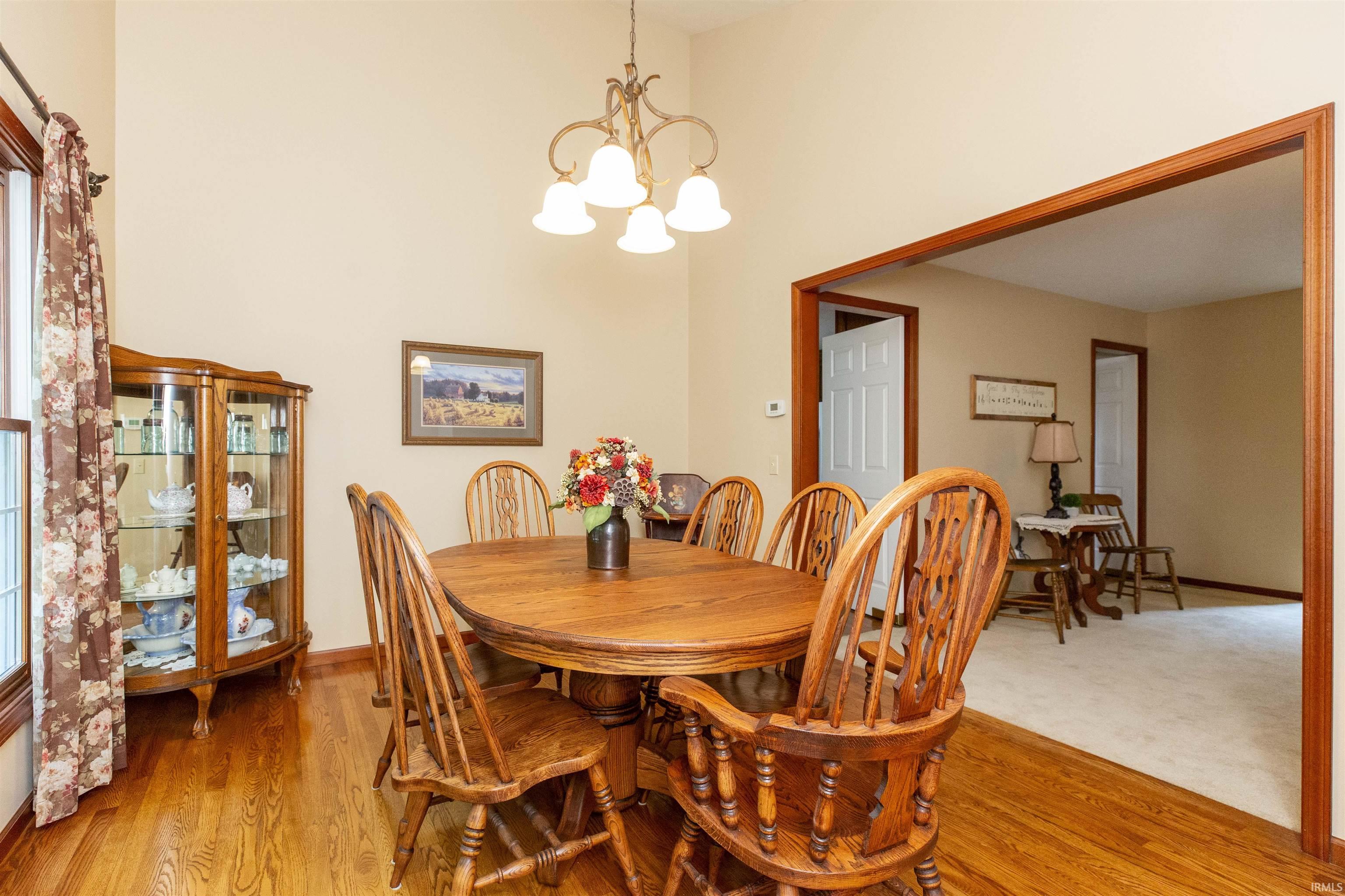 2611 Hillcrest