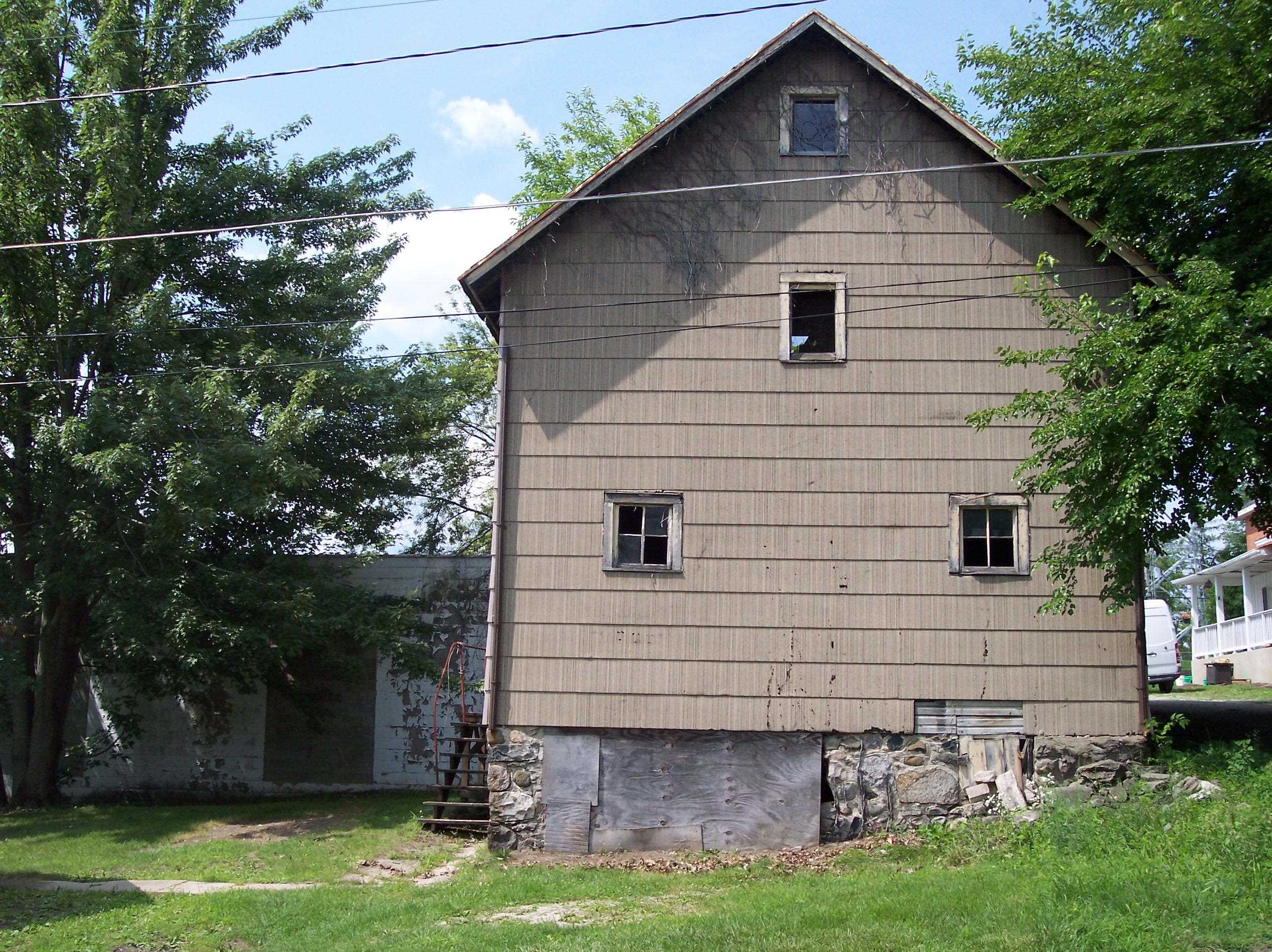 202 Main