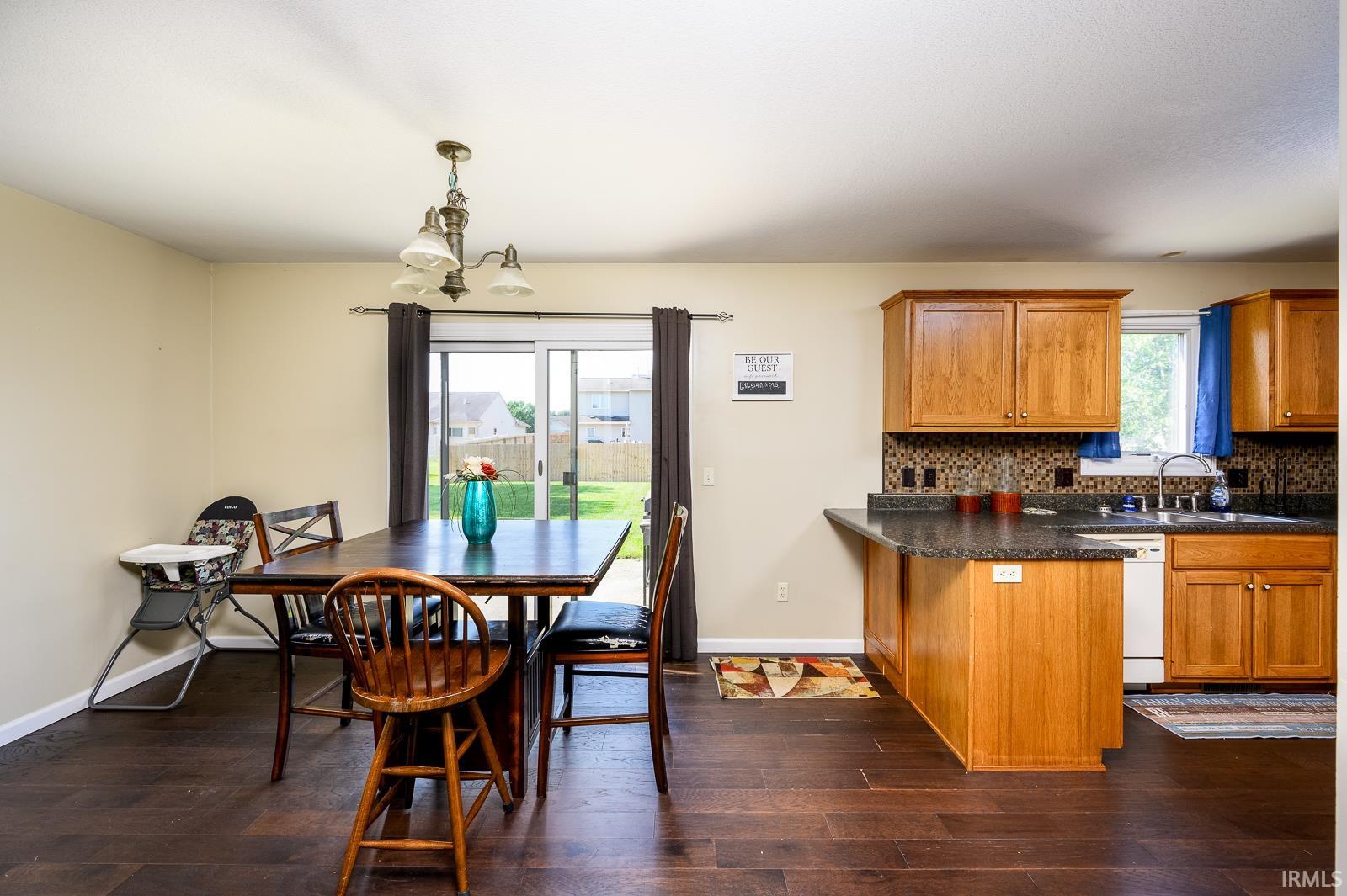 9542 Fenwick