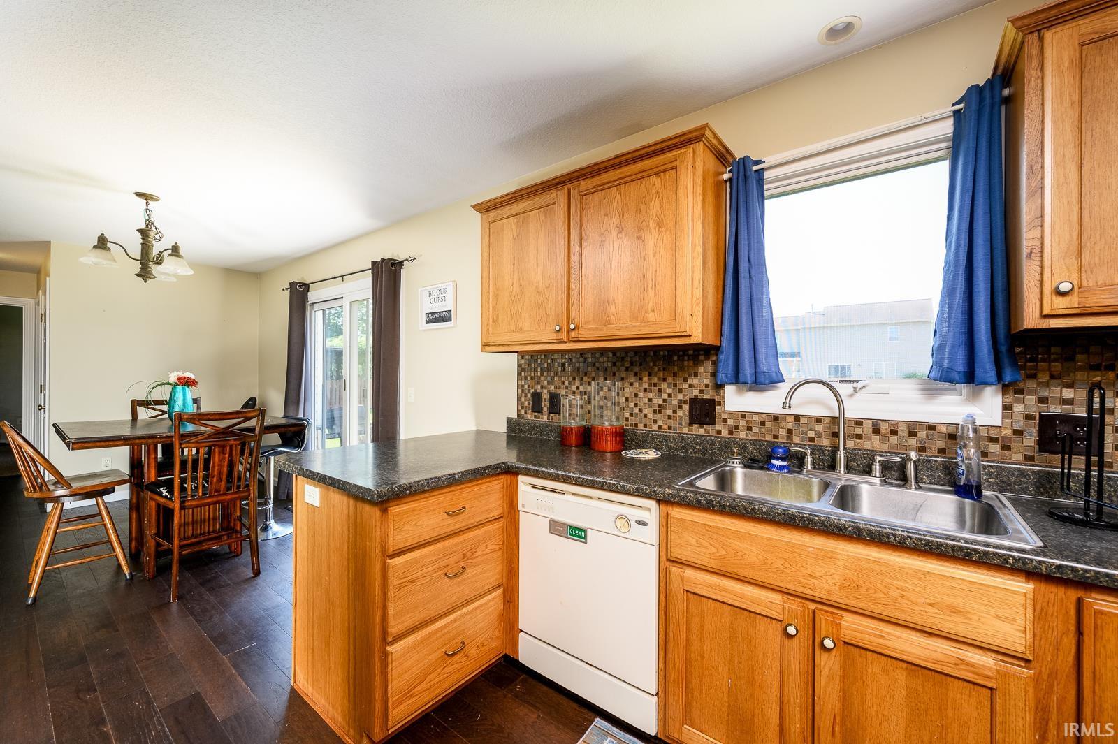 9542 Fenwick
