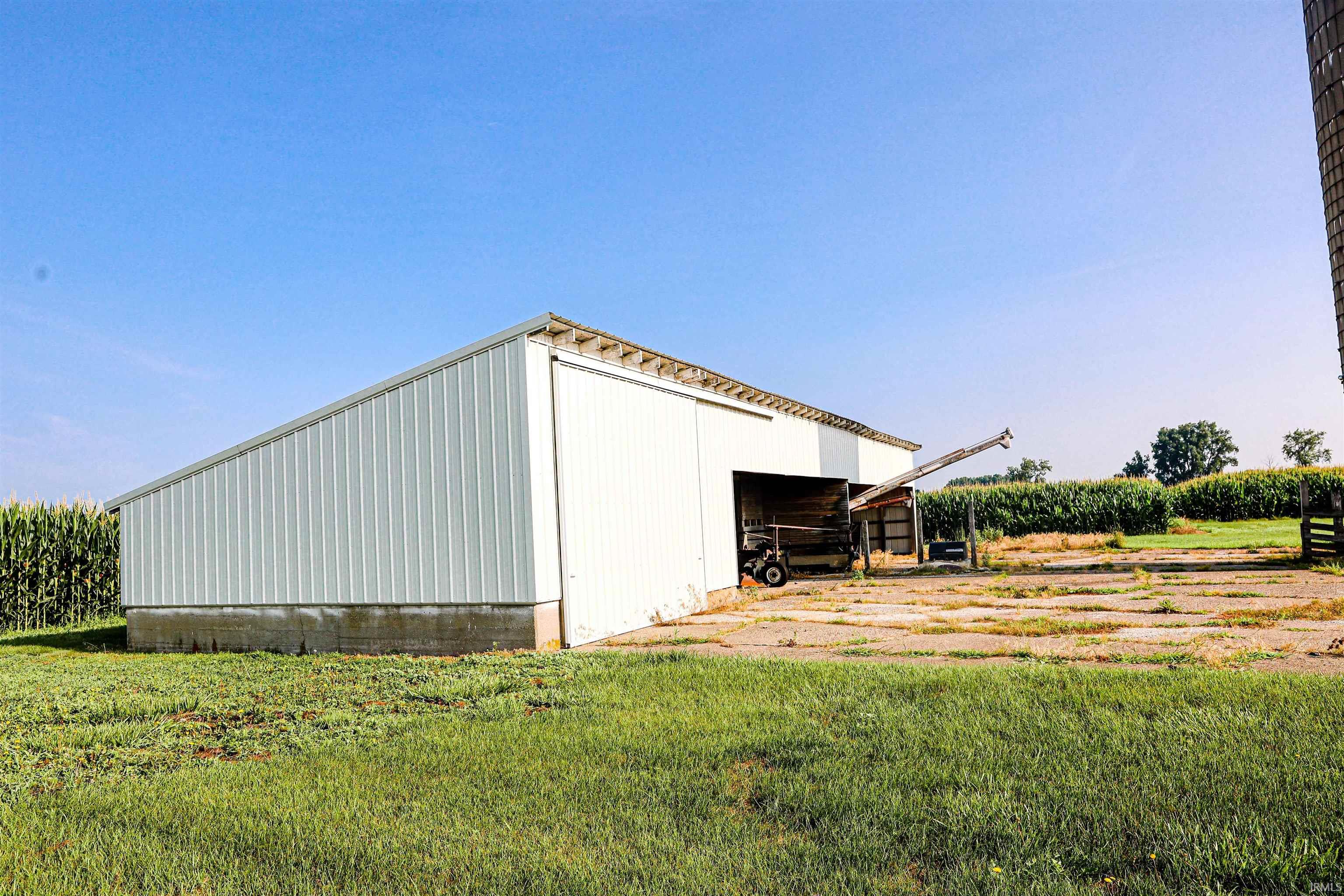 9444 800 South