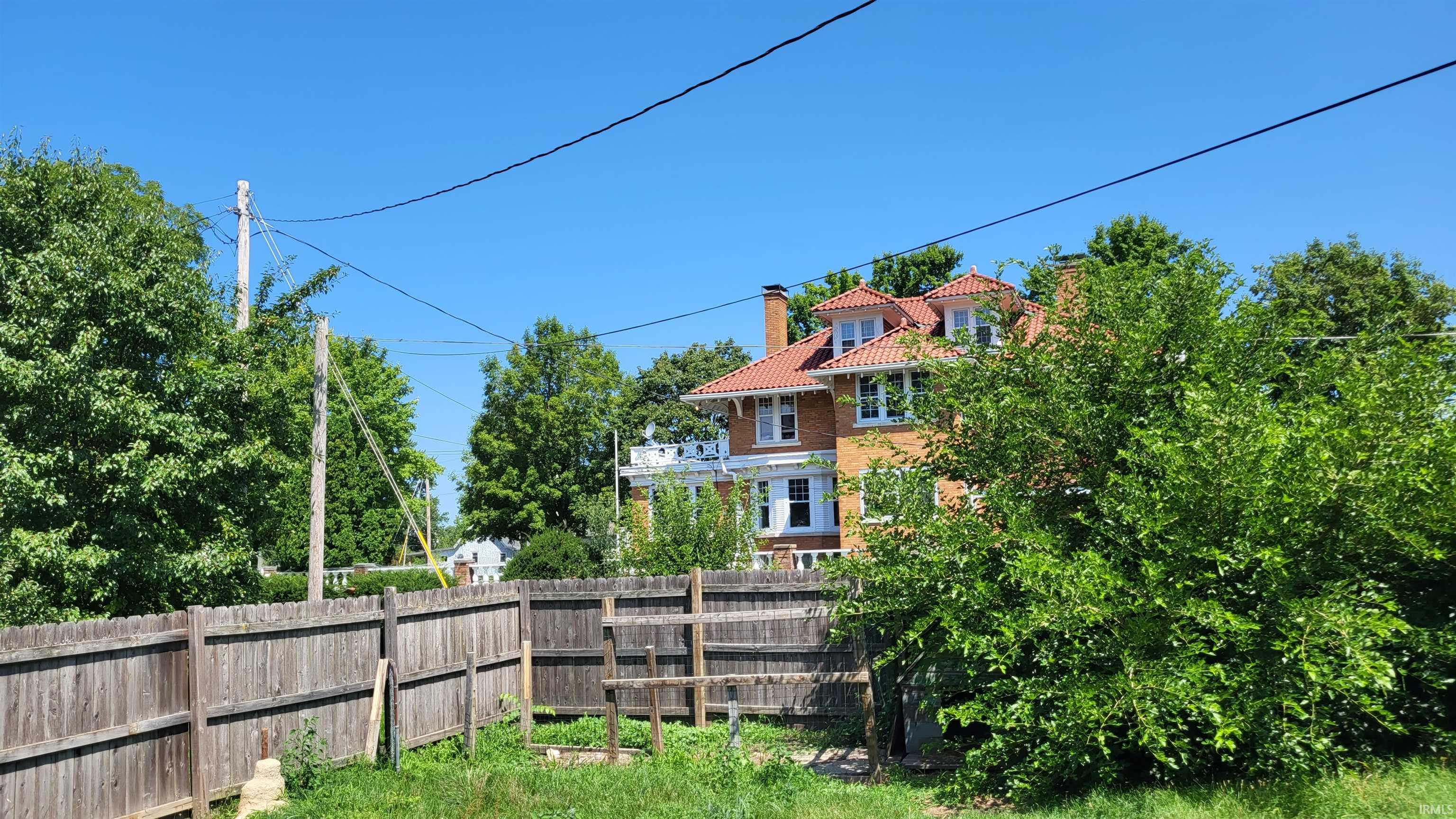 335 Oak