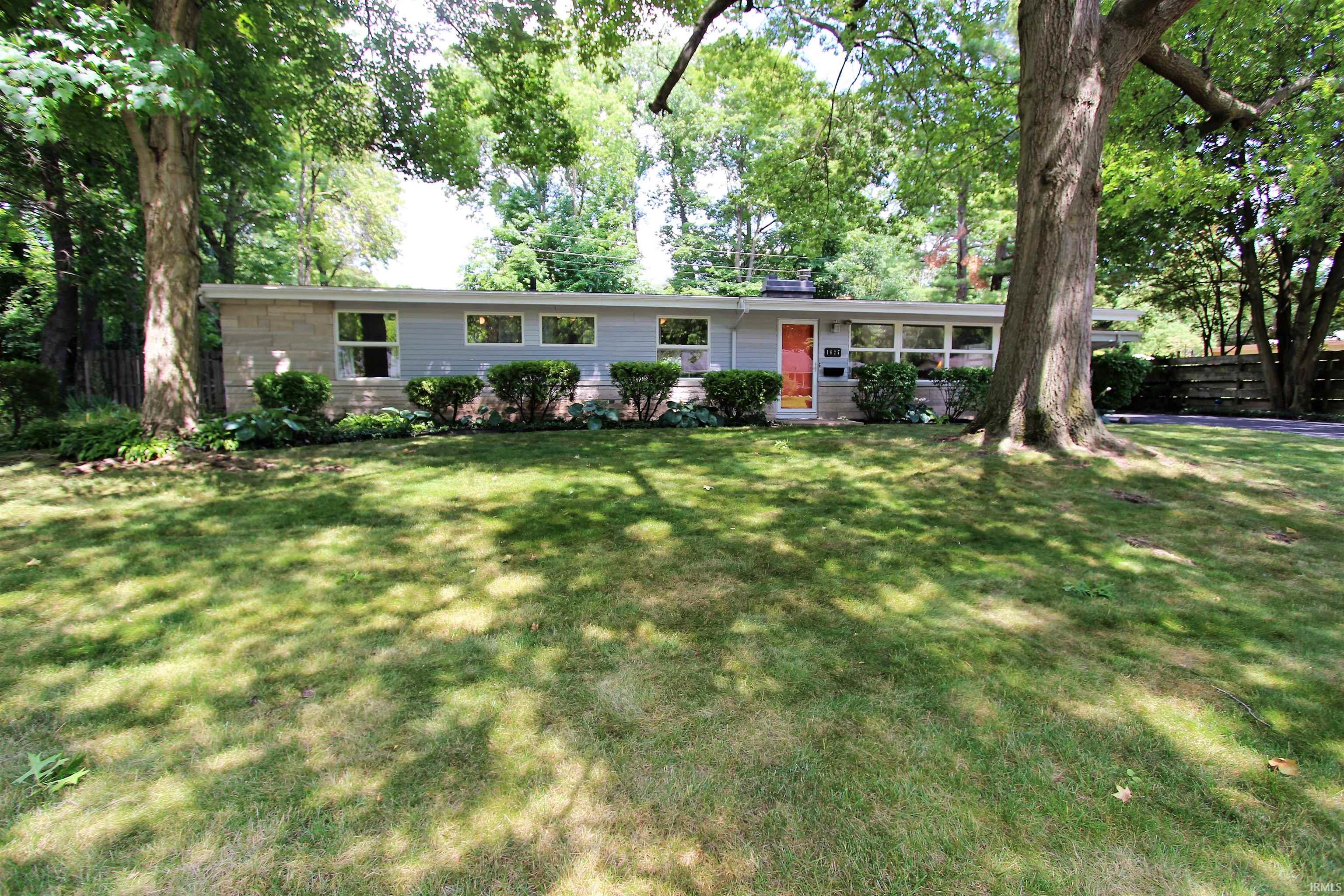 1627 Southbrook