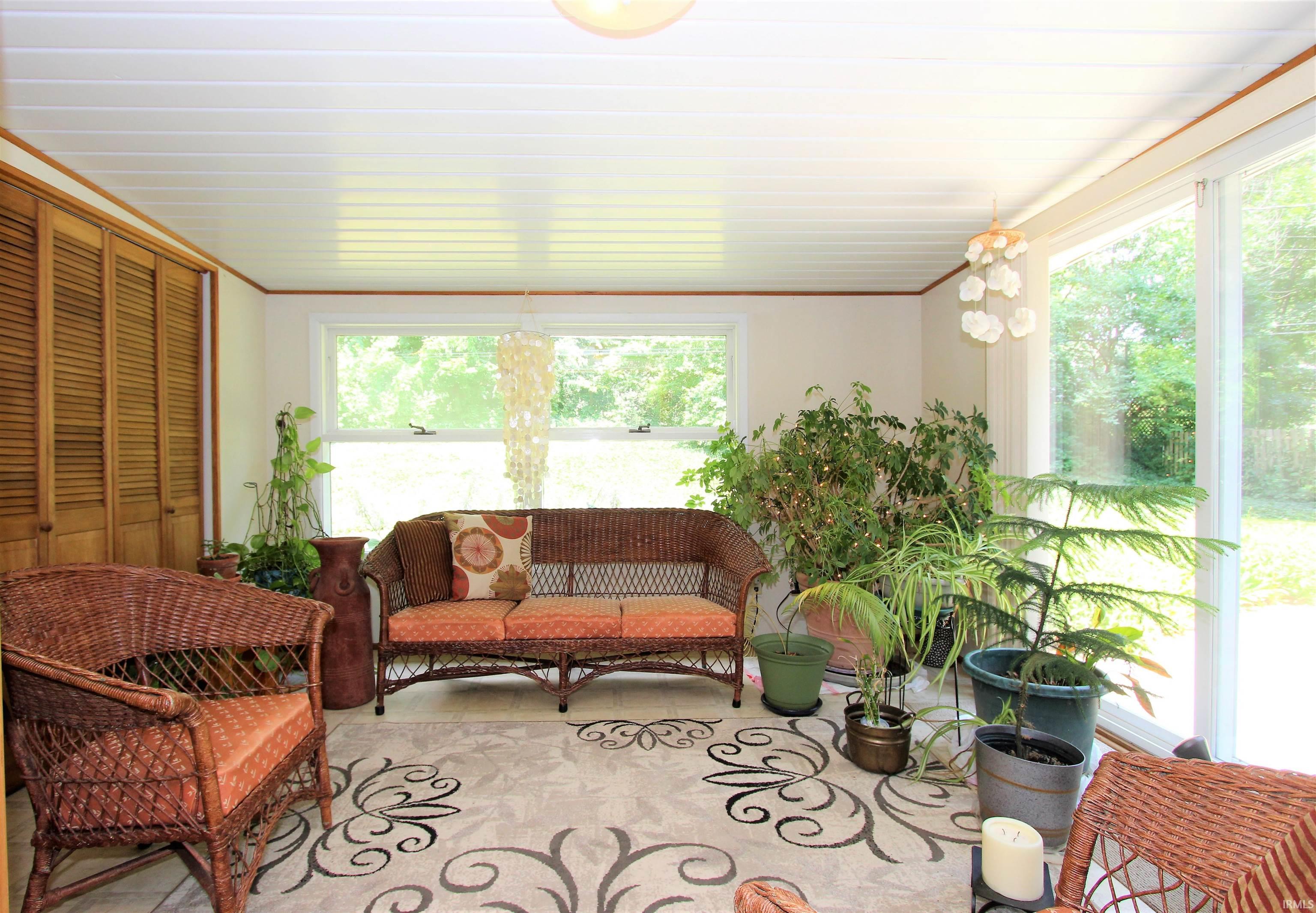 1627 Southbrook