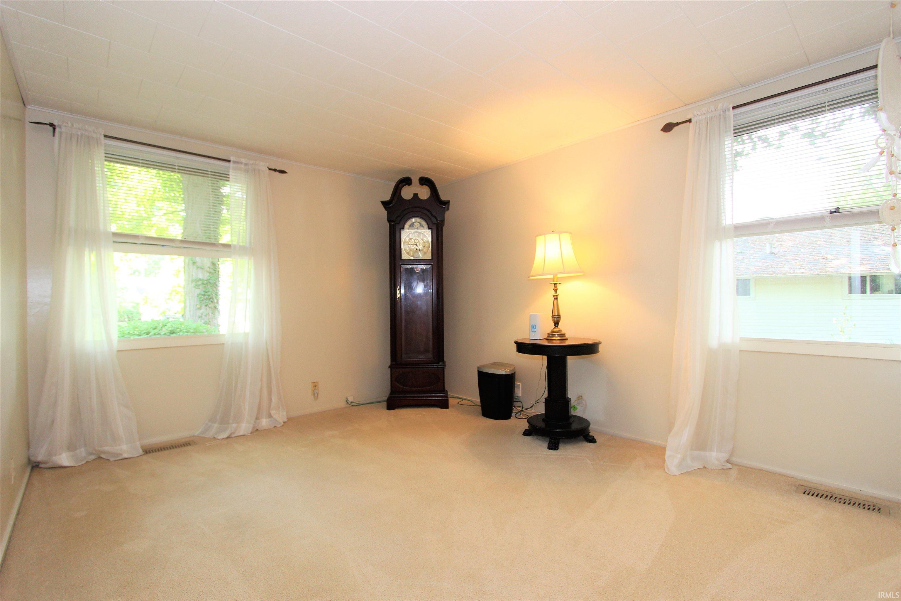 1627 Southbrook