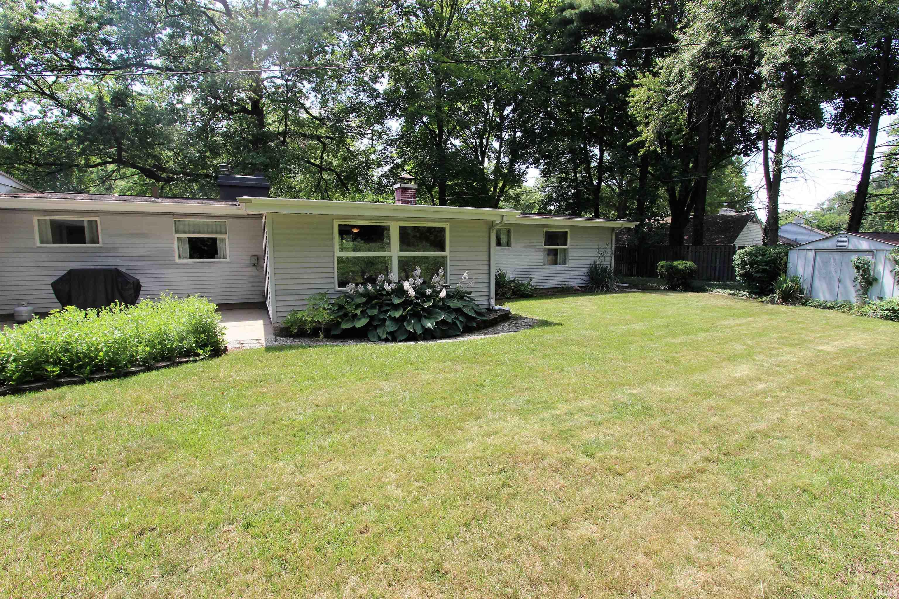 1627 Southbrook