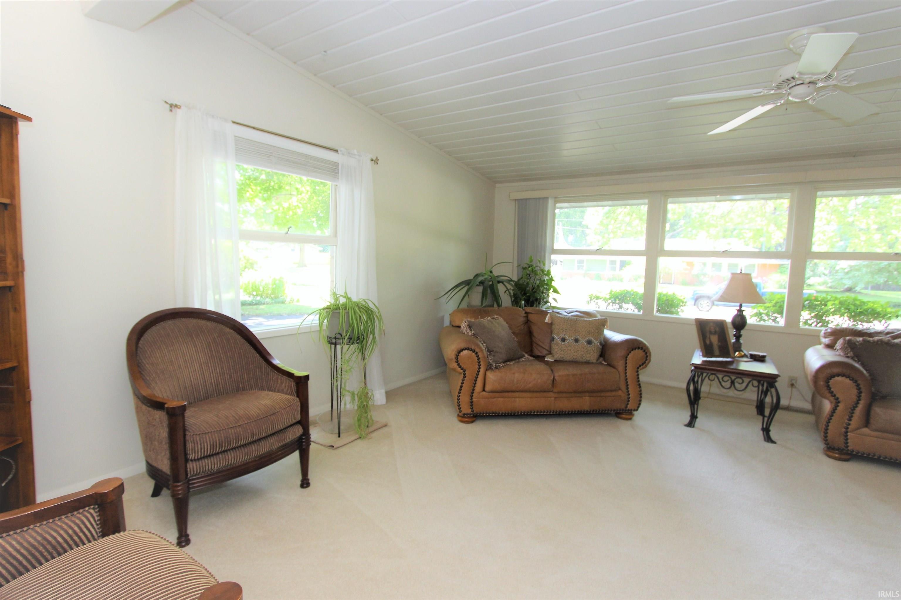 1627 Southbrook