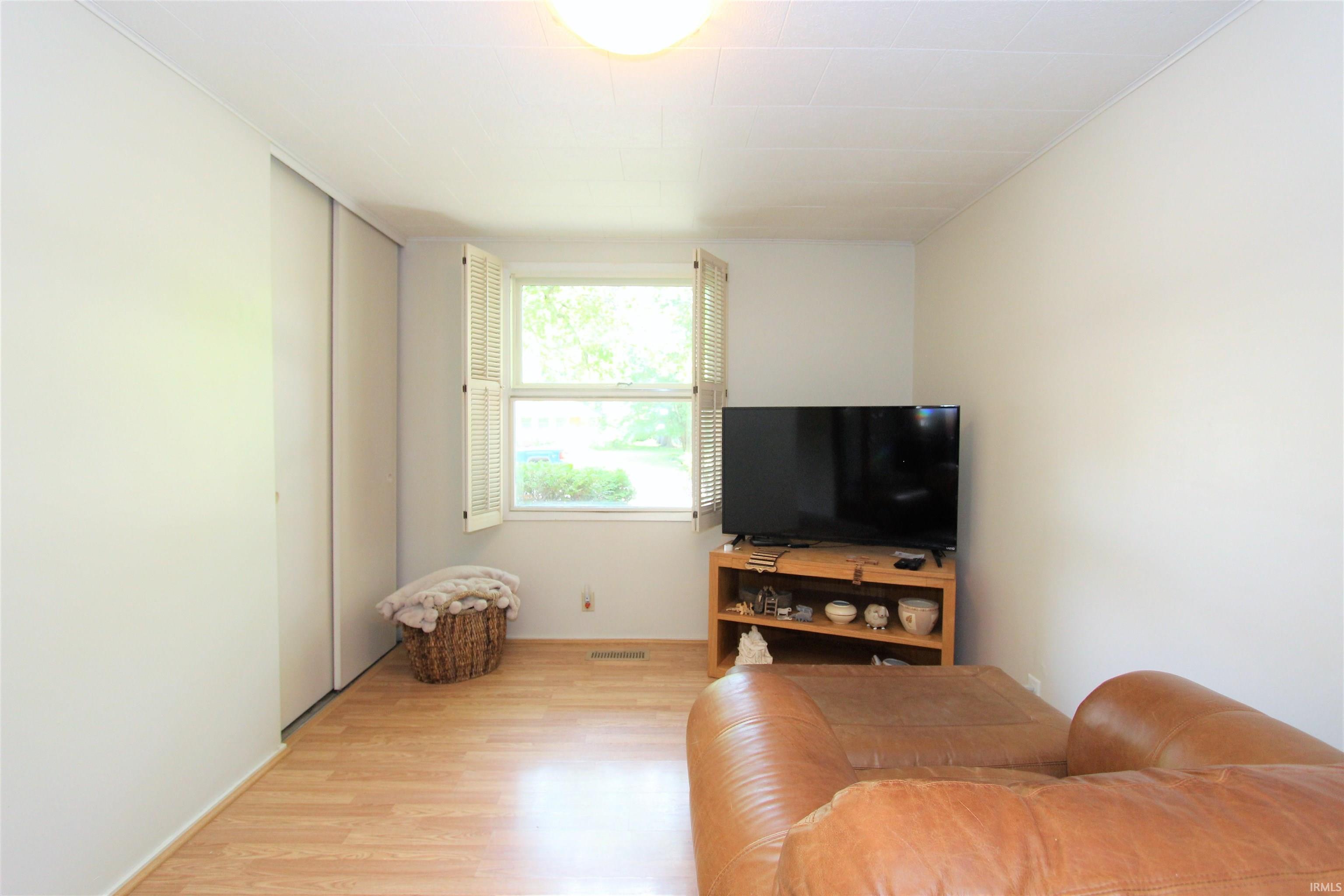 1627 Southbrook