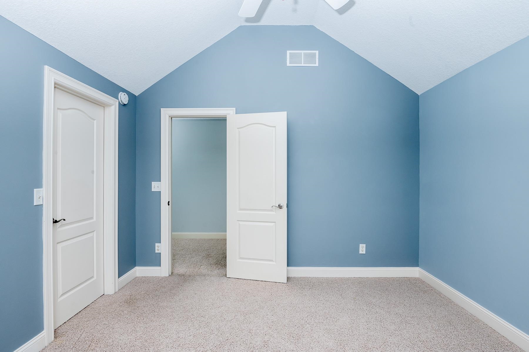 13622 Ridge Crest