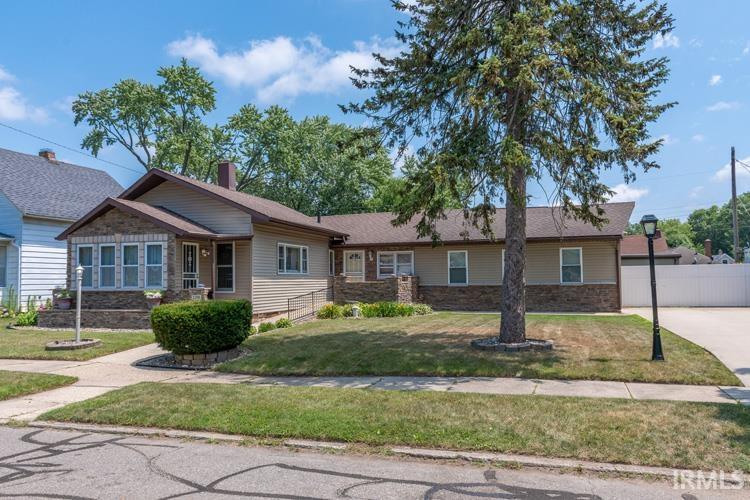 2208 Douglas