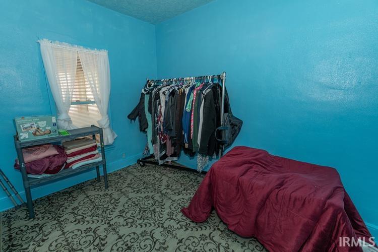 2208 Douglas
