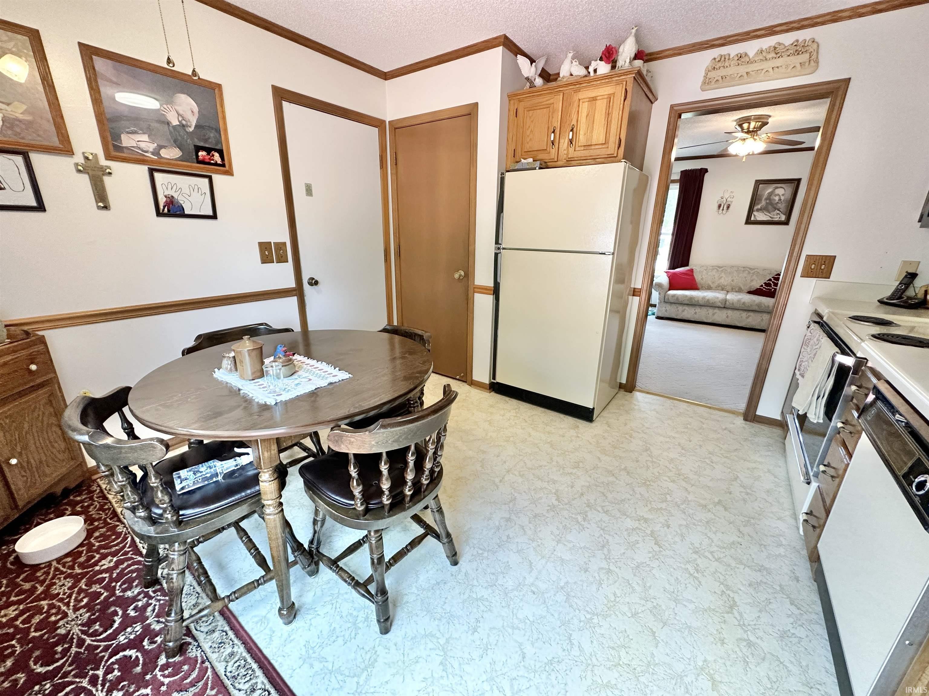 1523 Connaught