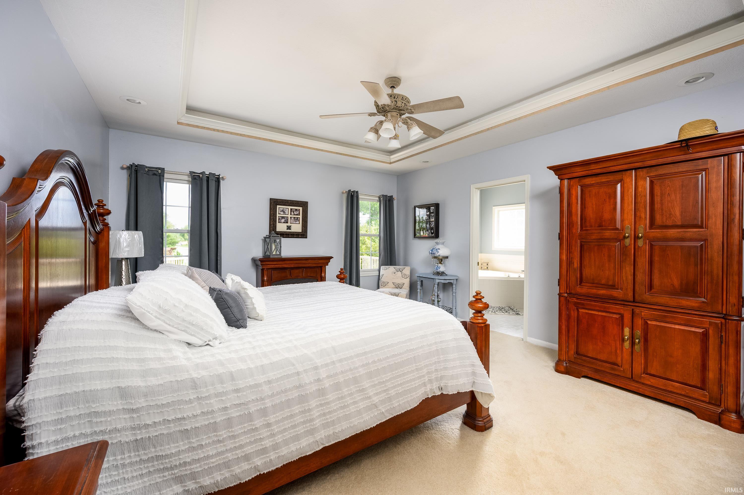 1810 Walnut