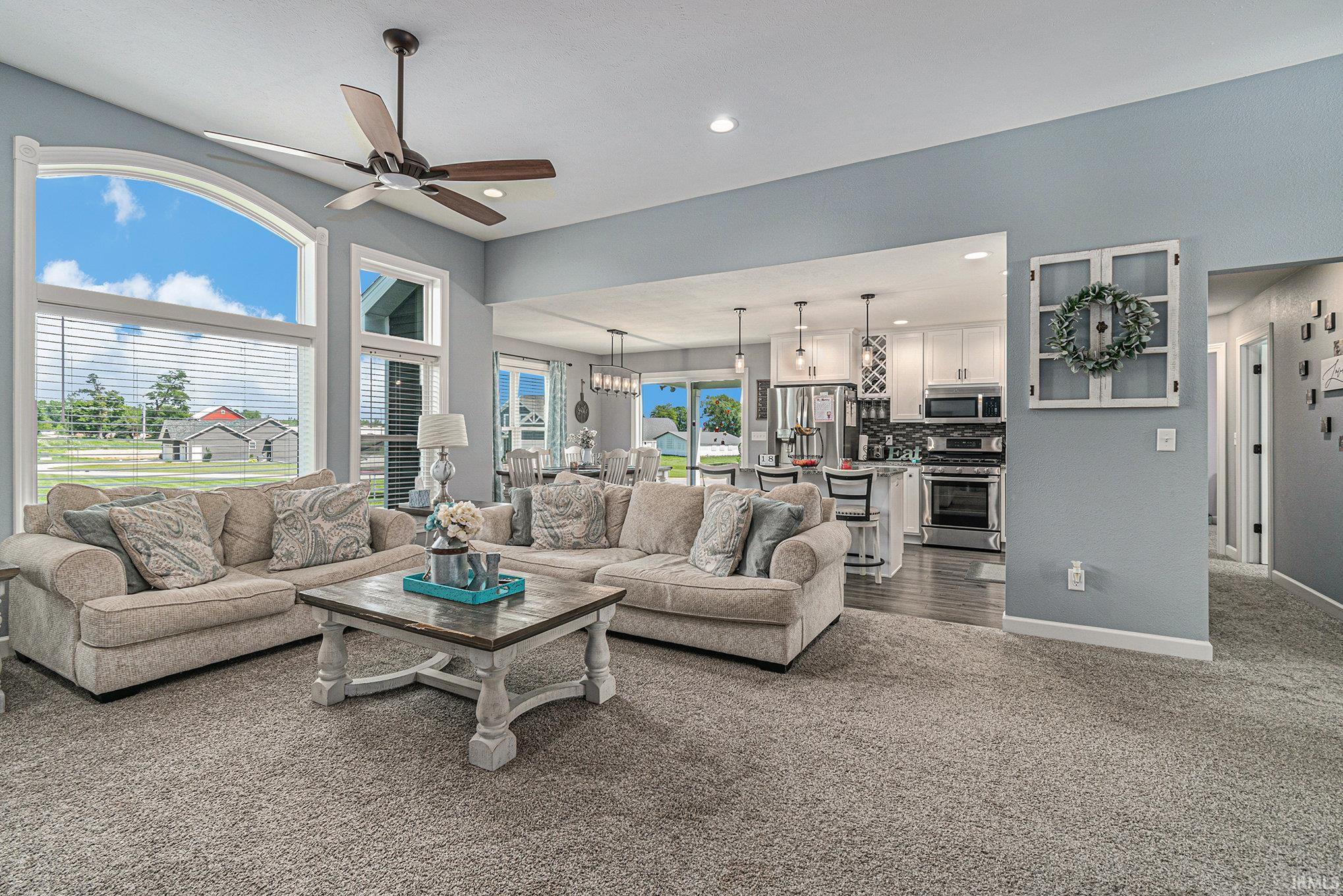 56338 White Pine