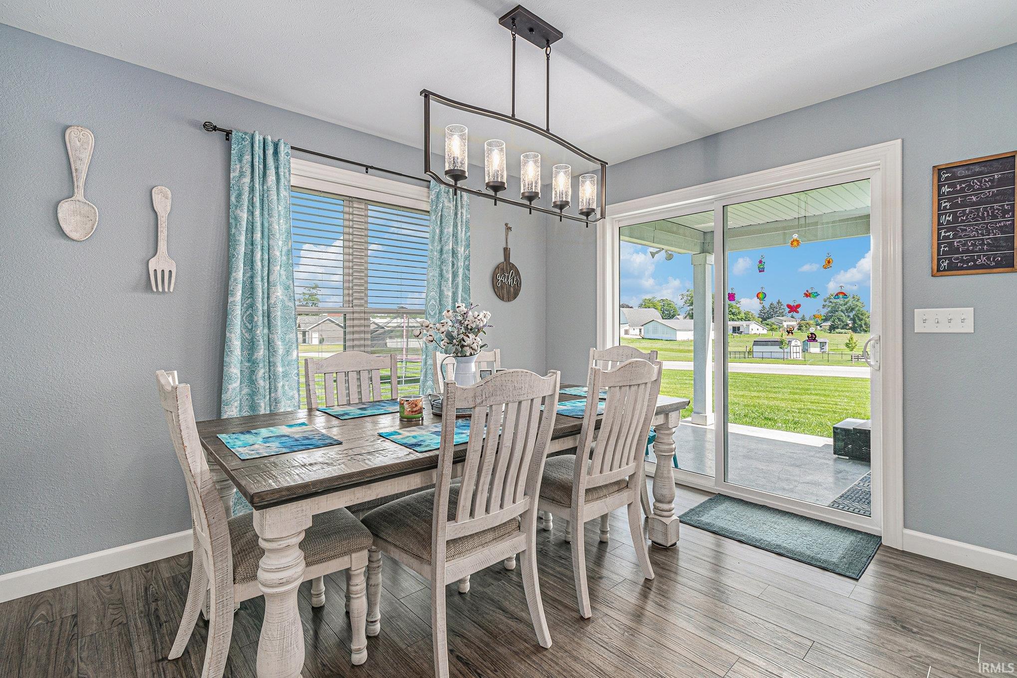 56338 White Pine