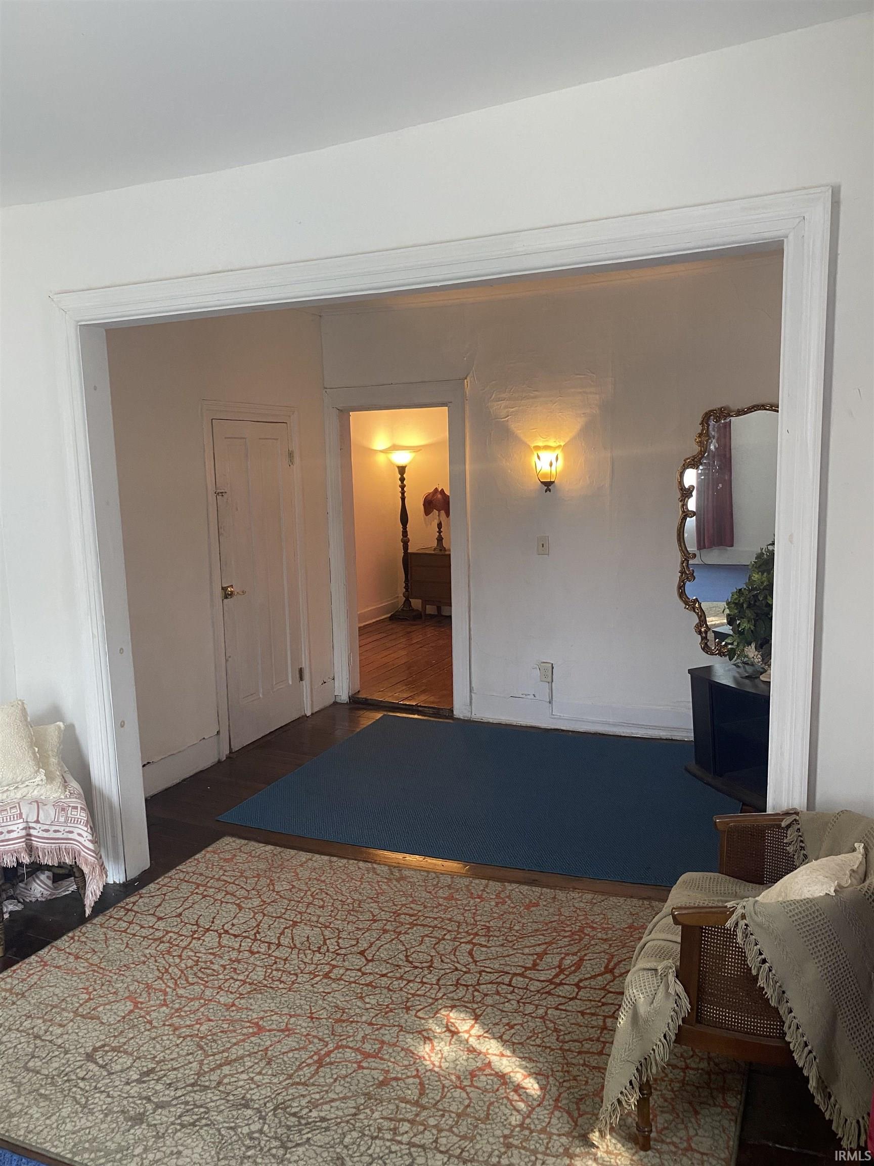 1059 Lasalle