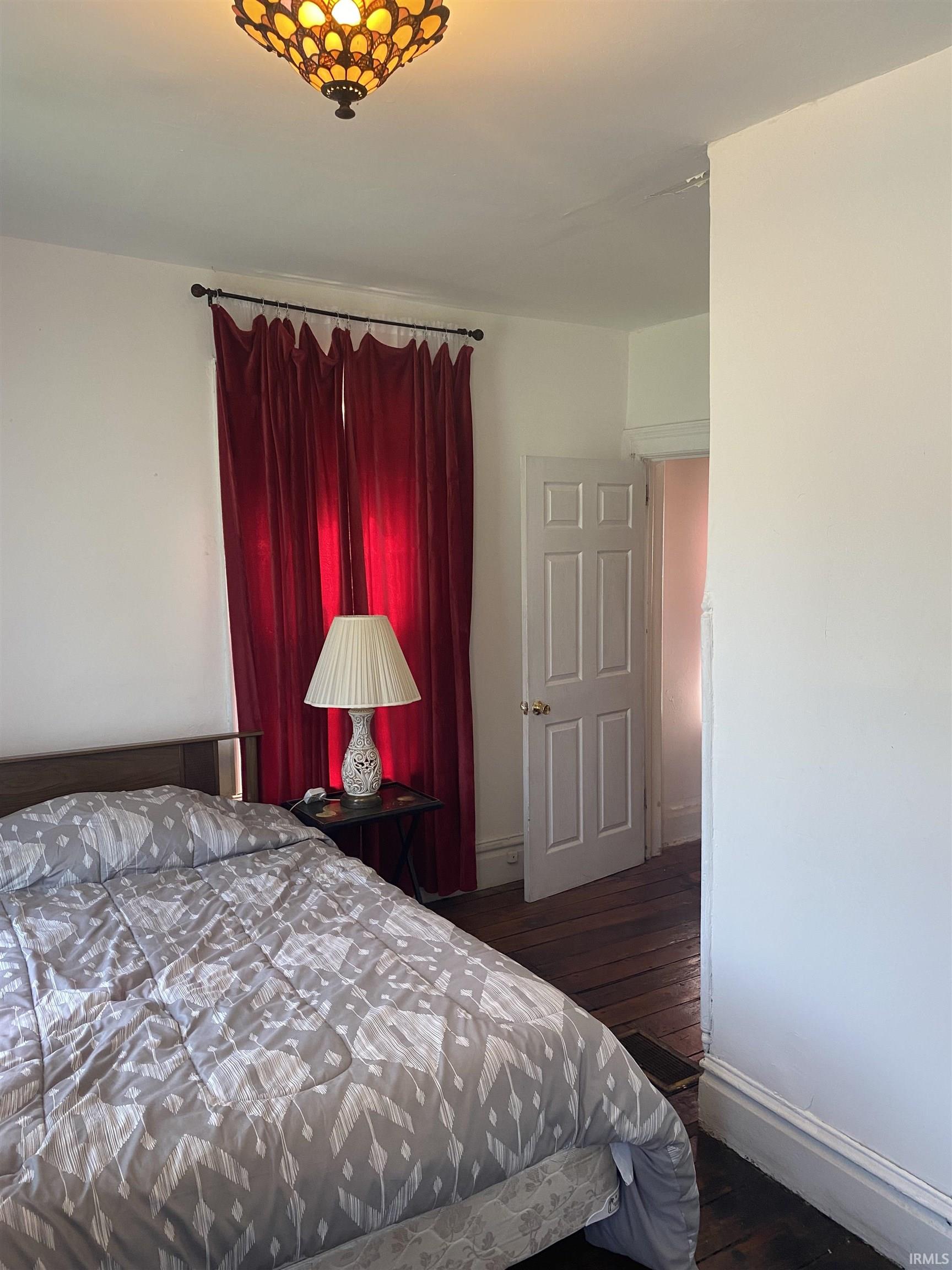 1059 Lasalle