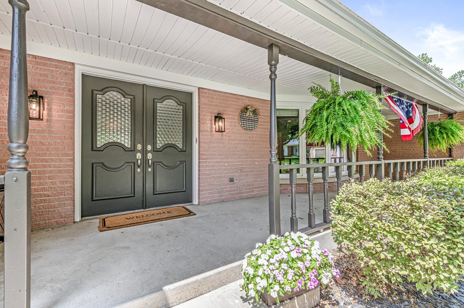 1621 Bay