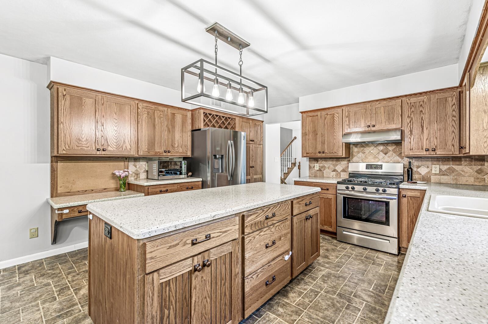 1621 Bay