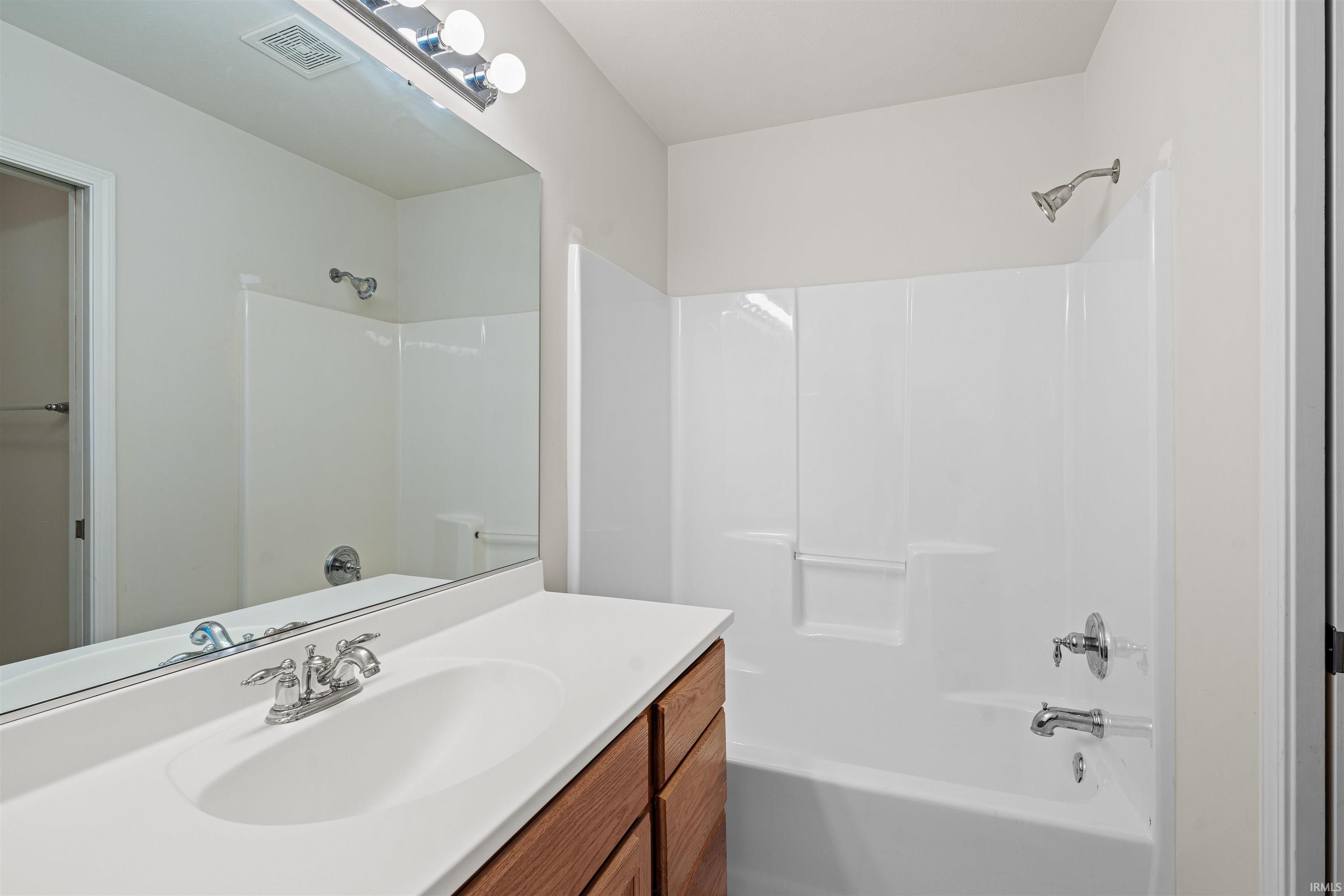 6606 Erie Falls