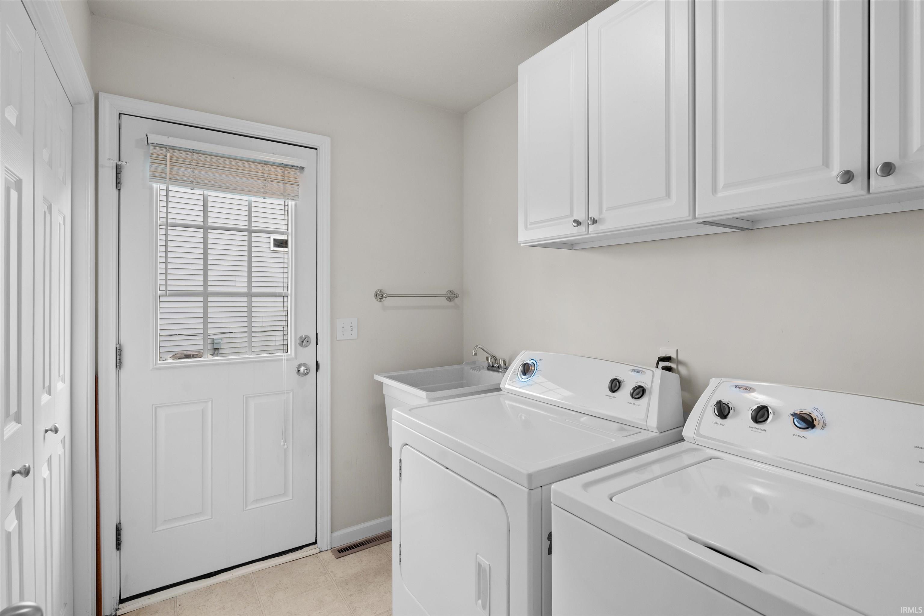 6606 Erie Falls
