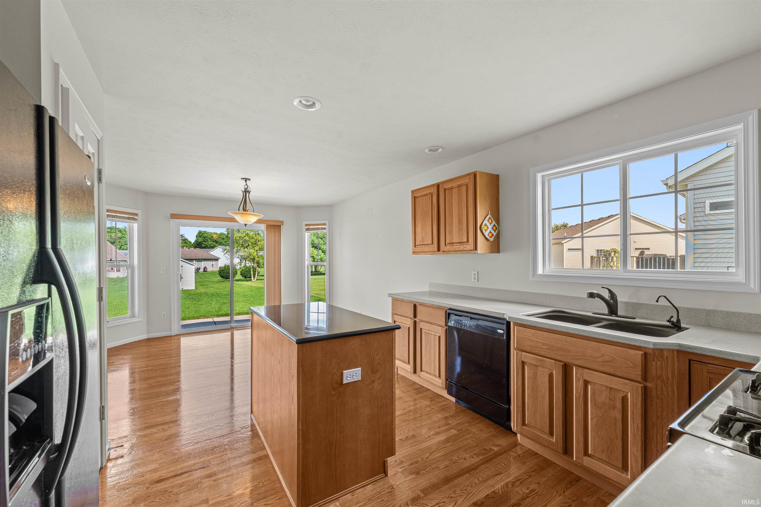 6606 Erie Falls