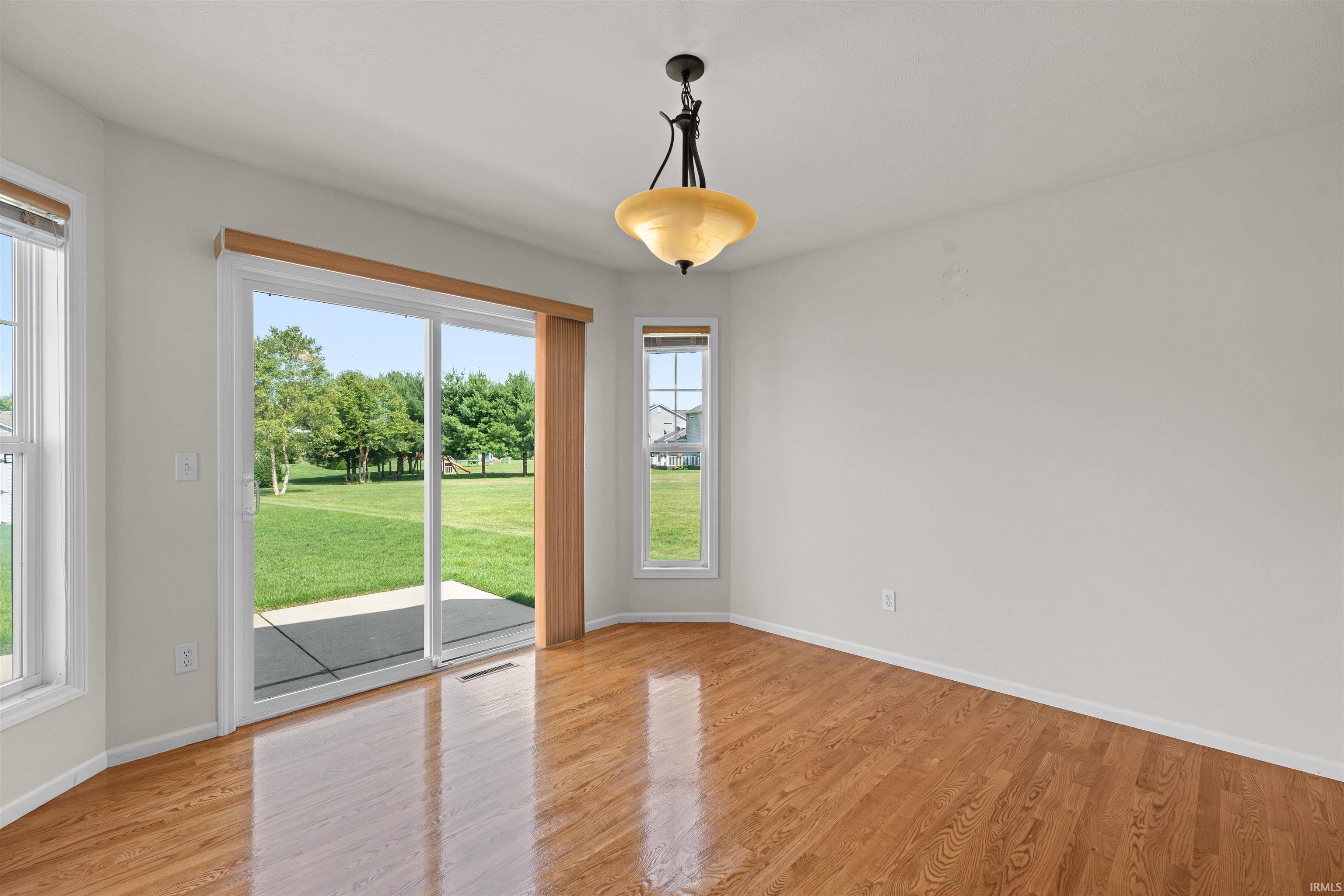 6606 Erie Falls