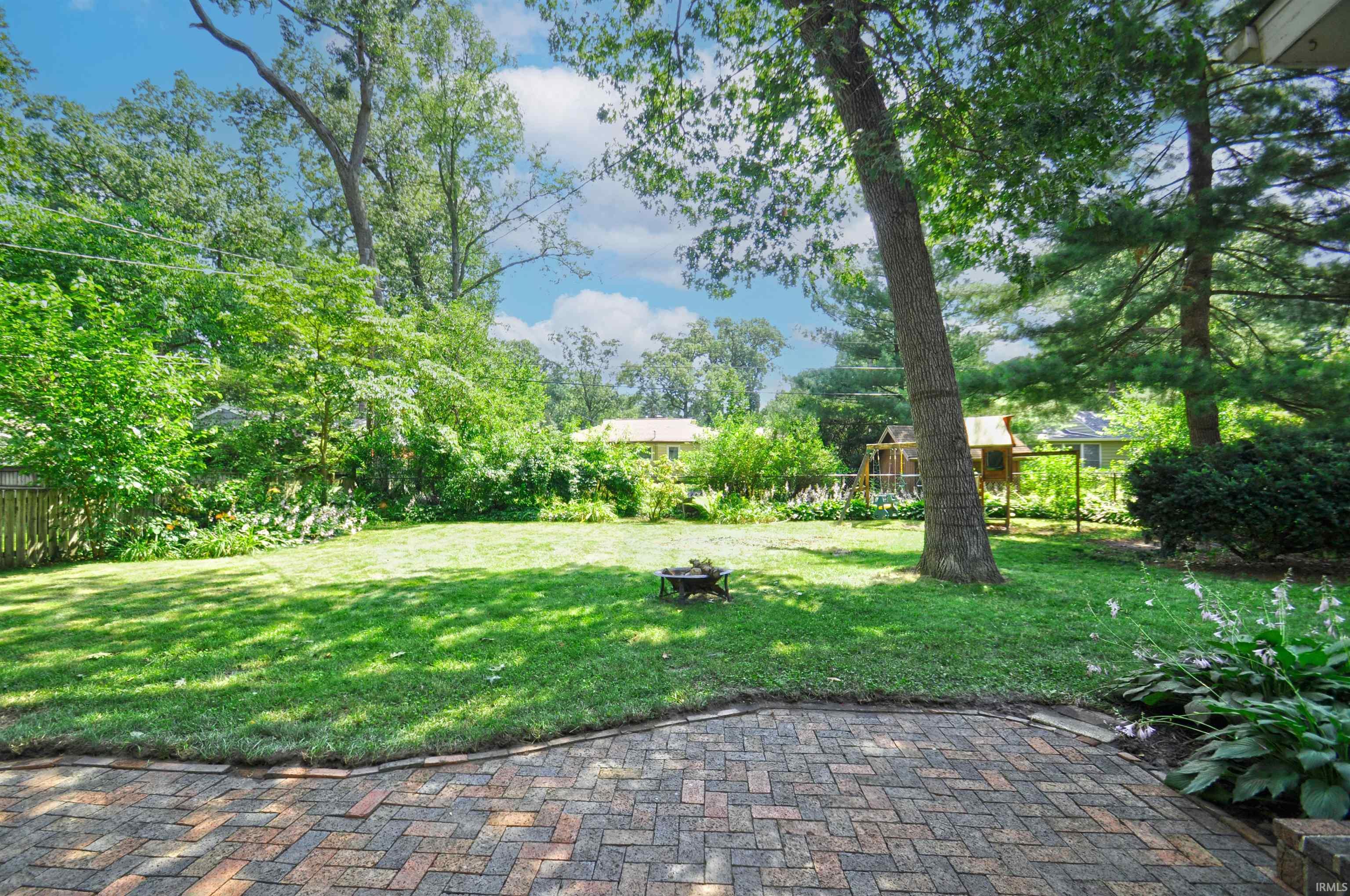 220 Sylvan Glen