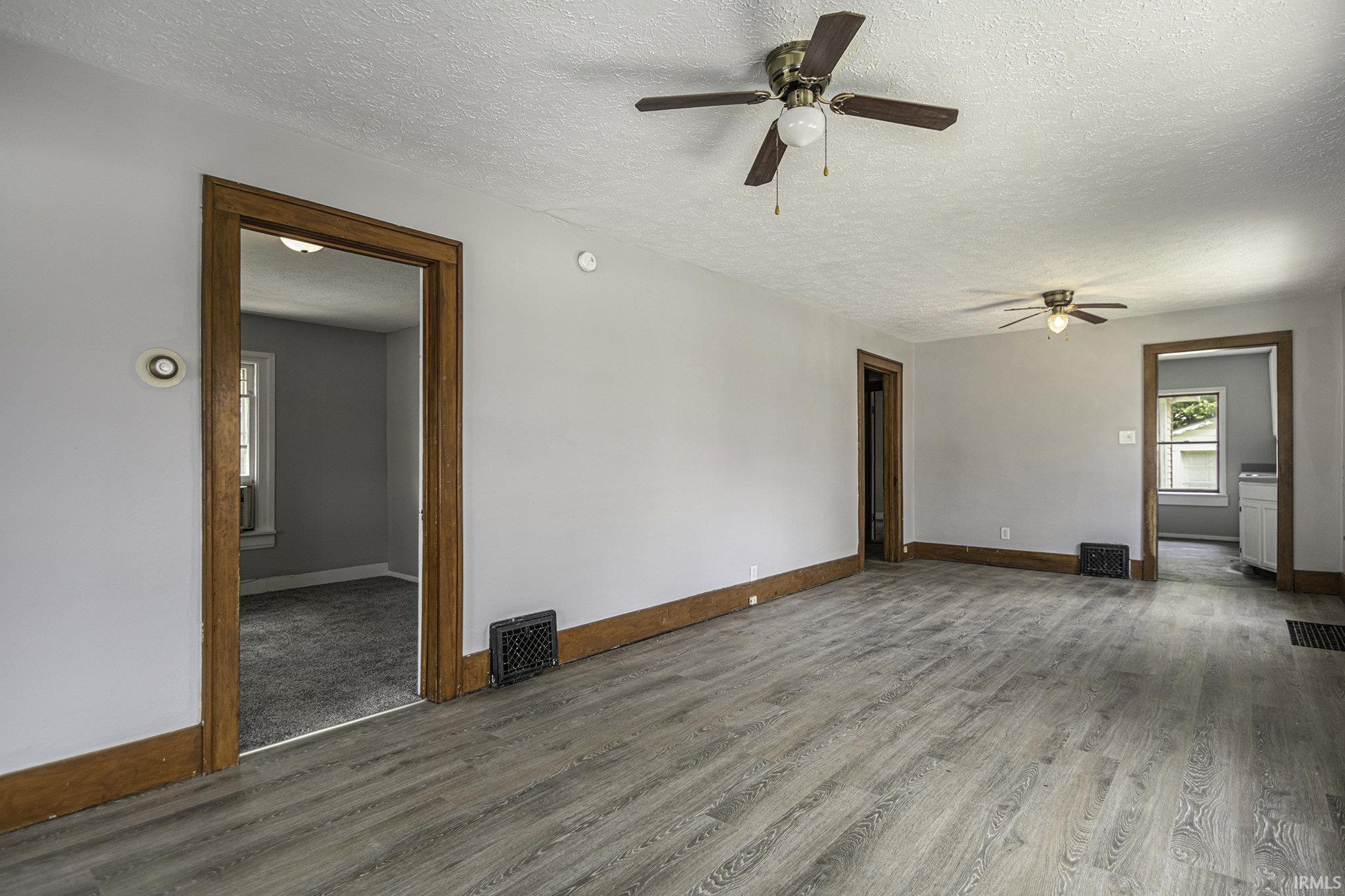 1321 Lincoln Way West