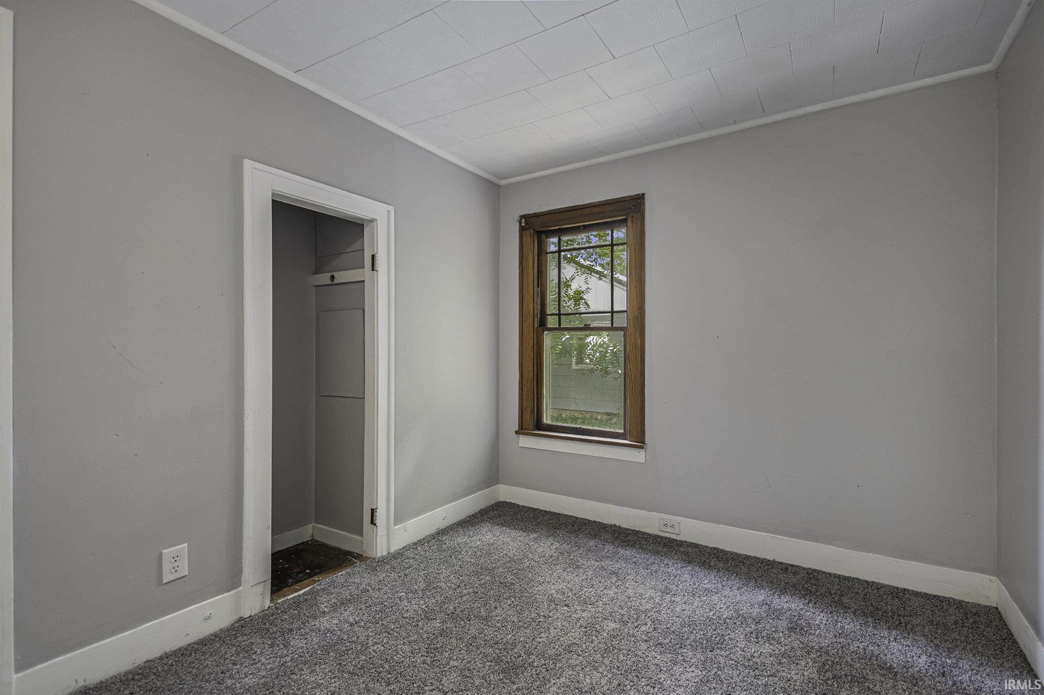 1321 Lincoln Way West