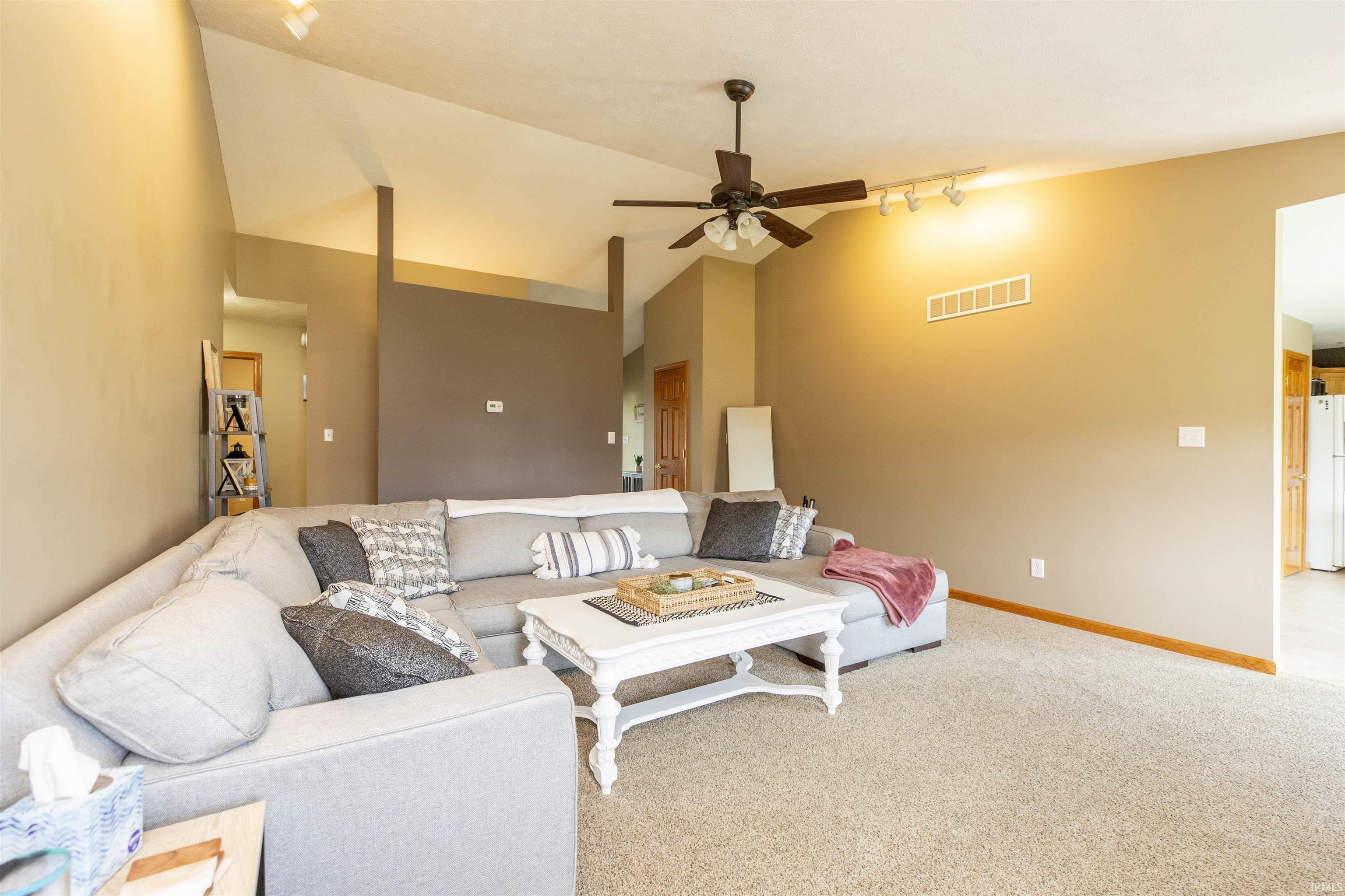 10621 Washtenaw