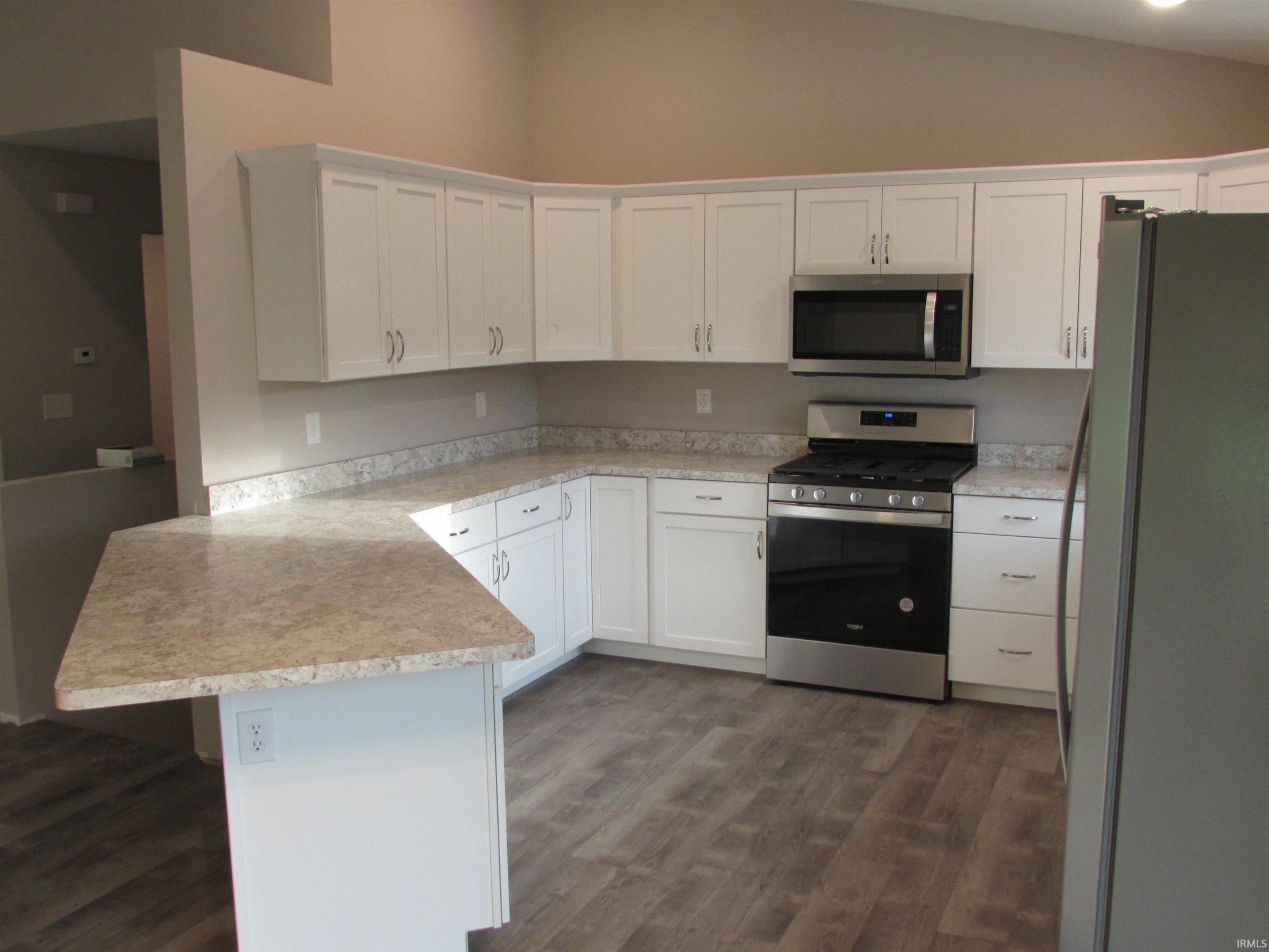 56272 River Shore
