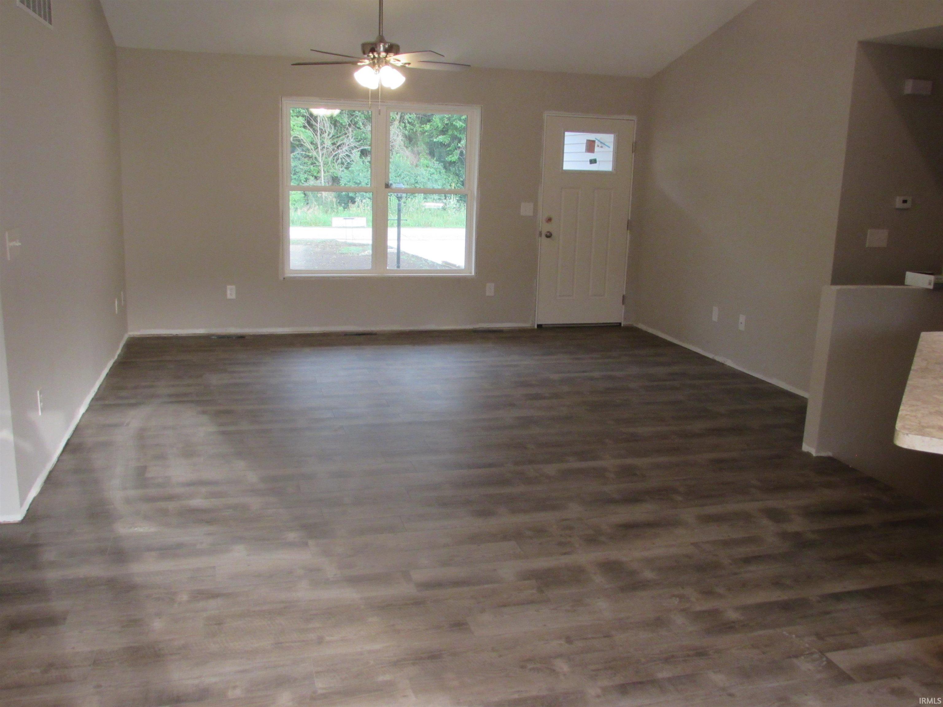 56272 River Shore