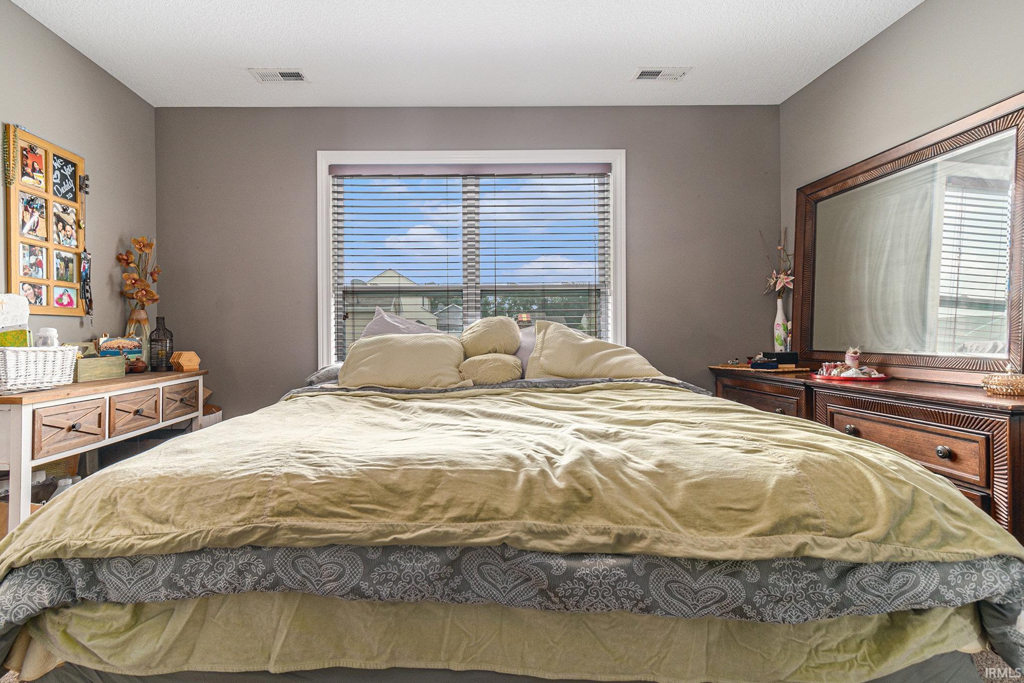 103 Gumwood